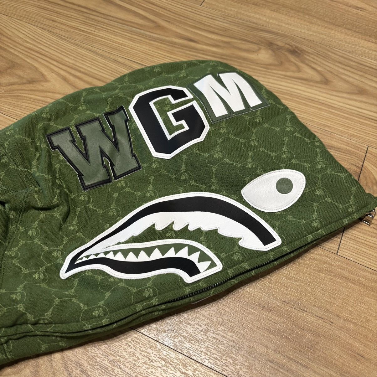 Bape Bape College Monogram Relaxed Fit Full Zip Size US M / EU 48-50 / 2 - 6 Thumbnail