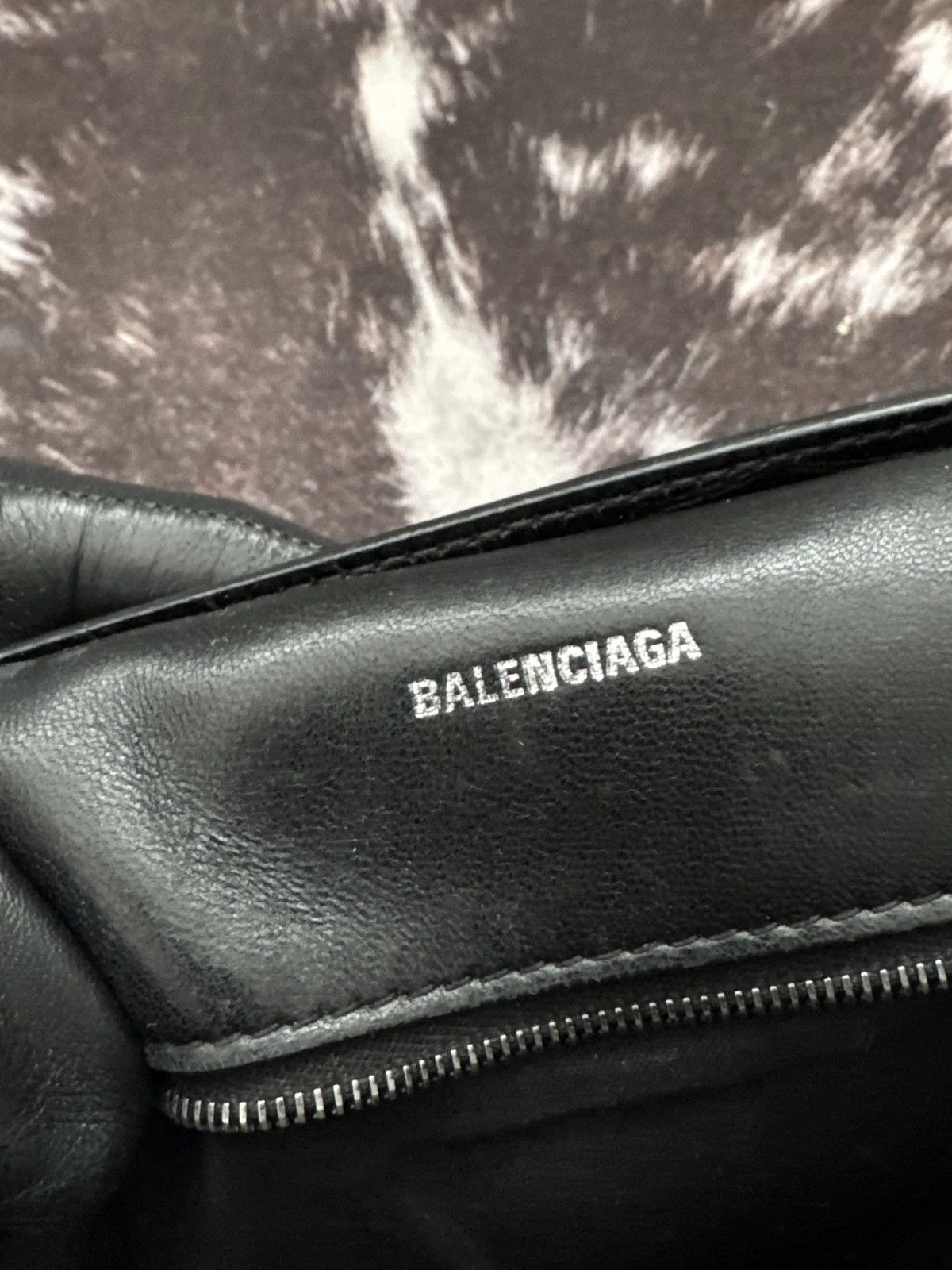Balenciaga Balenciaga Downtown Medium Crocodile Embossed Shoulder Bag Size ONE SIZE - 16 Thumbnail