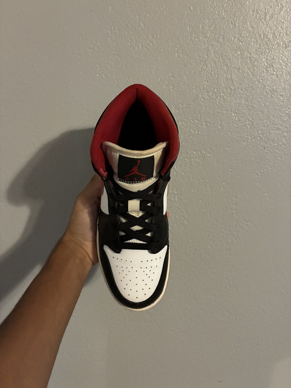 Jordan Brand Jordan 1 Mid ‘Gym Red Black White’ Size US 5.5 / EU 38 - 6 Thumbnail