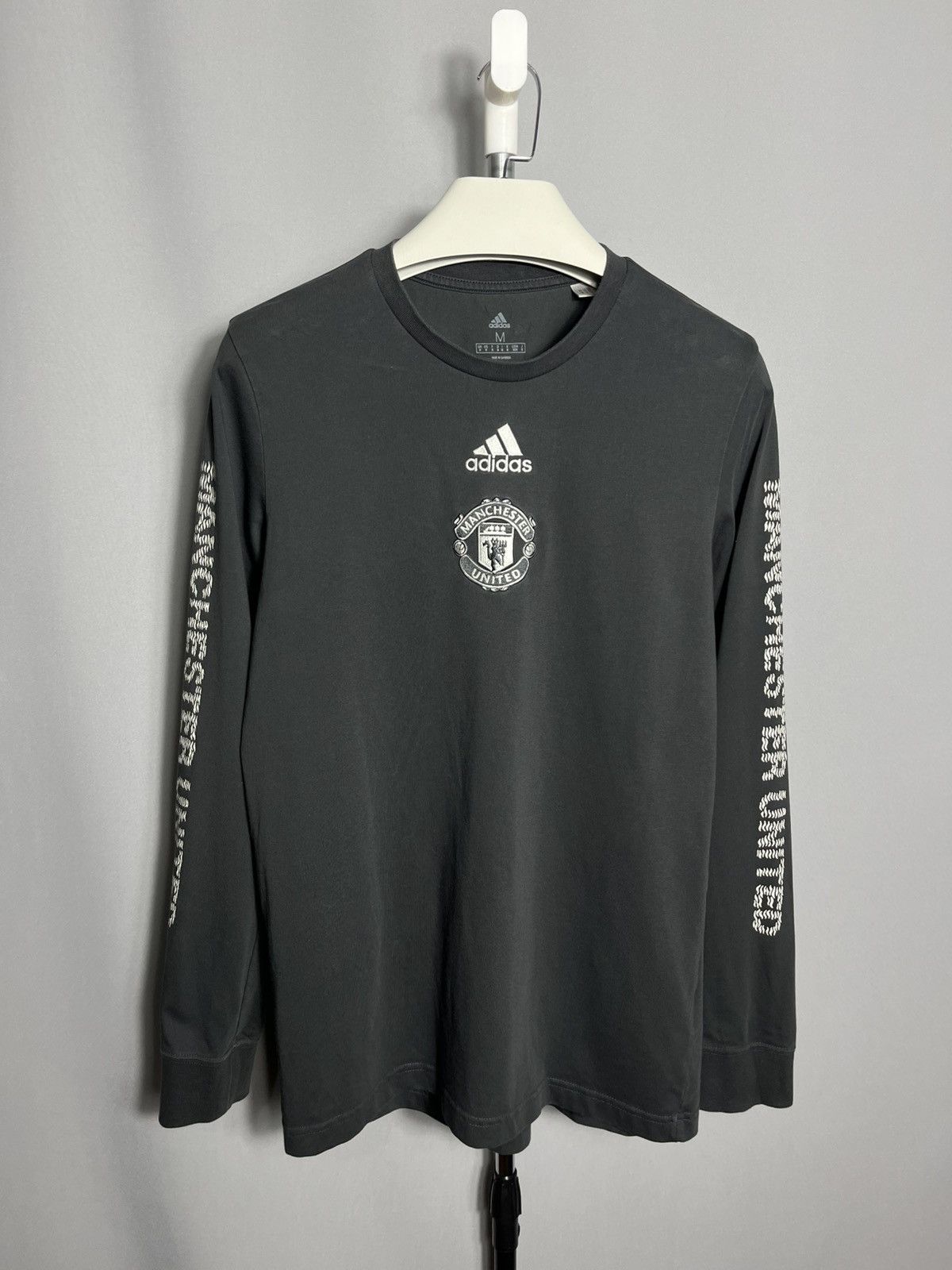 Adidas Adidas Manchester United Long Sleeve FR3856 Soccer T-shirt Size US M / EU 48-50 / 2 - 1 Thumbnail