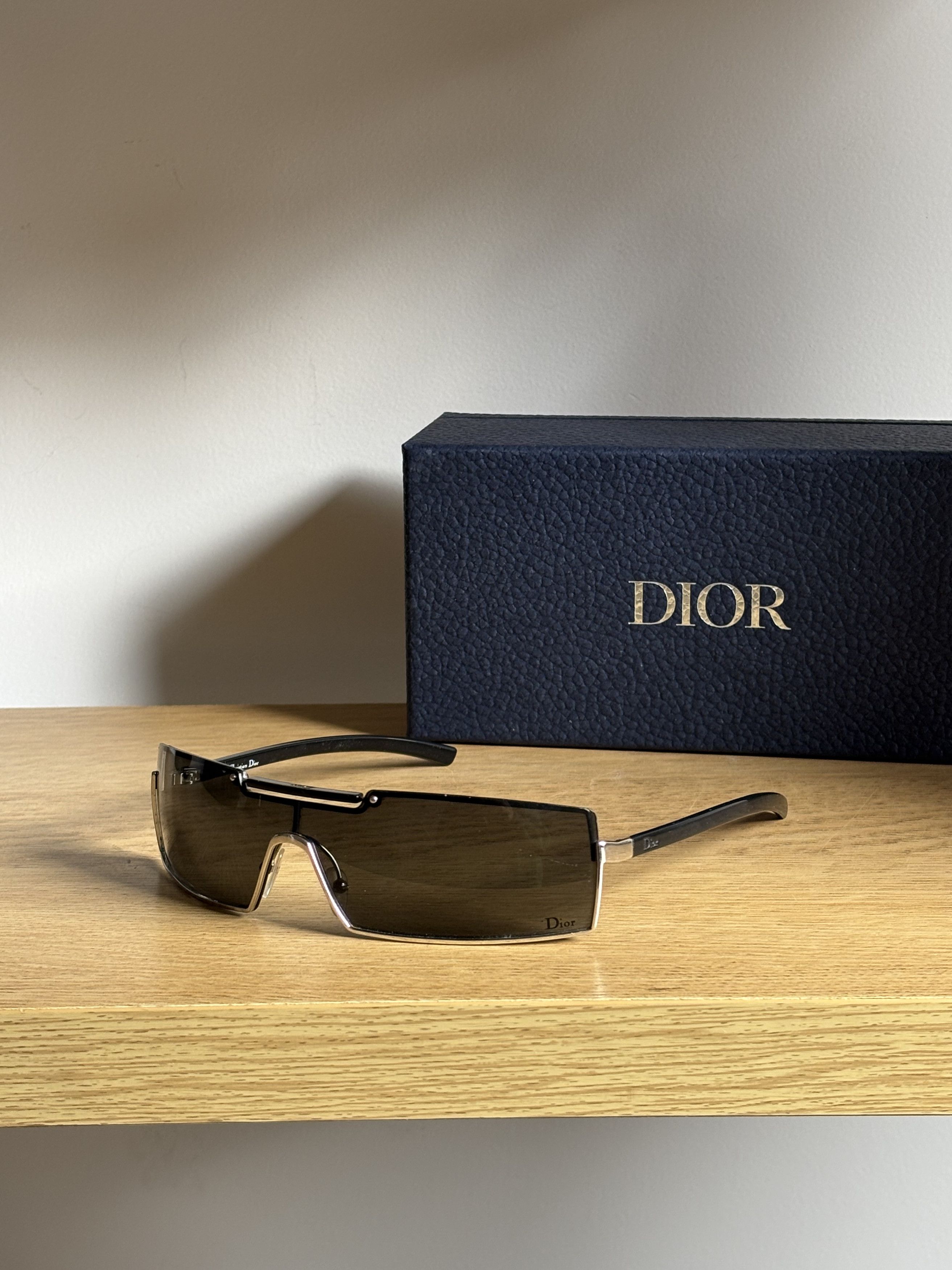 DIOR Sunglasses Viktim 2 Rectangle Wrap Straps Logo RI1019