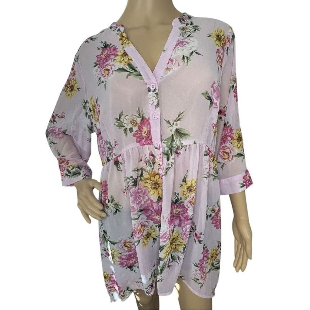 Torrid Torrid Floral Pattern Sheer Button Up Lightweight Blouse Size XS / US 0-2 / IT 36-38 - 1 Thumbnail