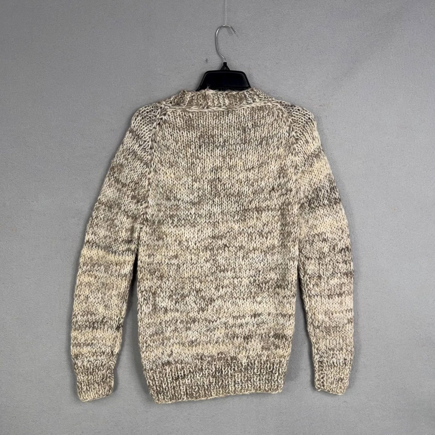 Vintage VINTAGE Handmade Sweater Womens Small Beige Leaf Fair Isle Cable Knit Pullover Size S / US 4 / IT 40 - 7 Thumbnail