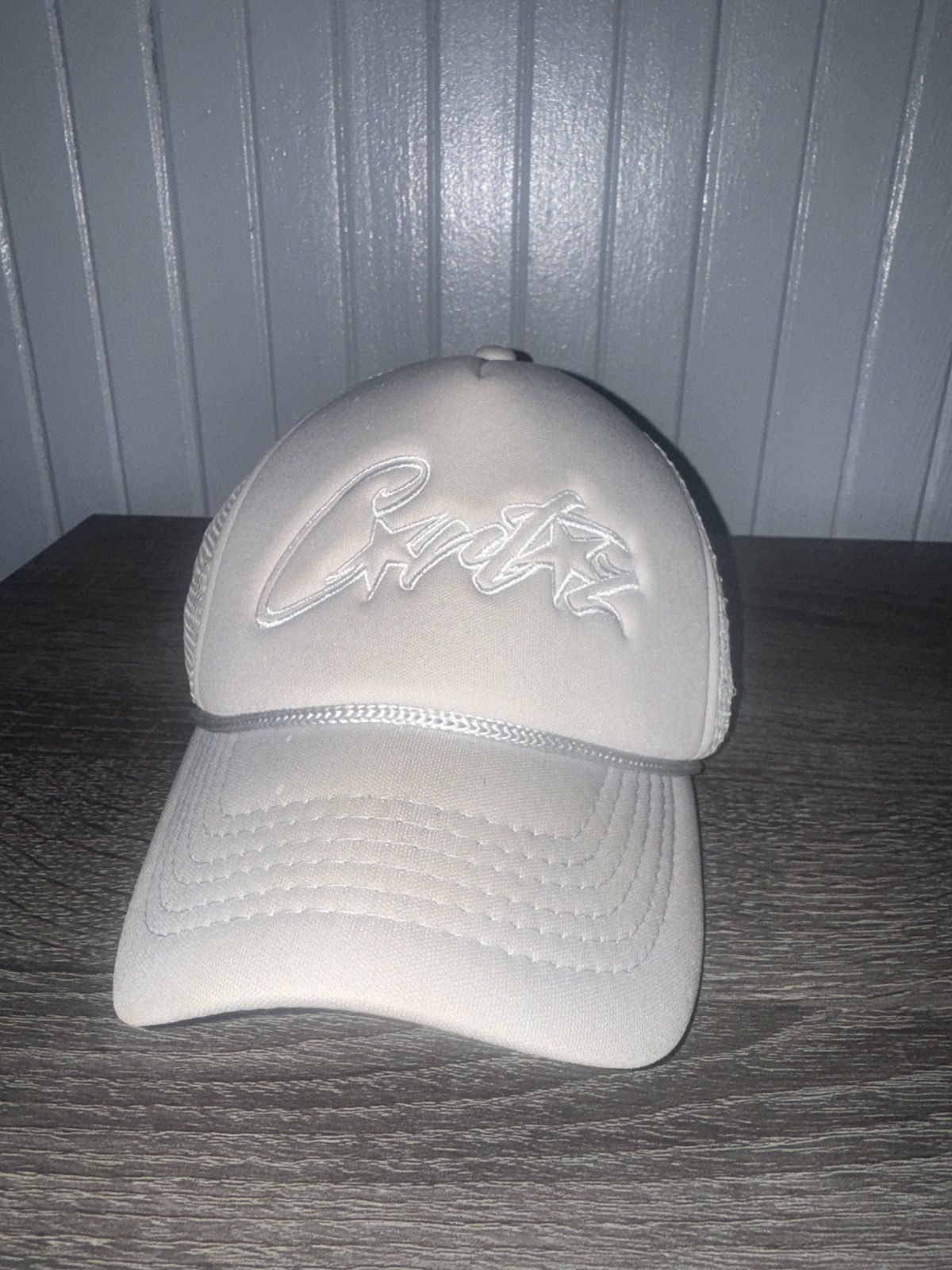 Corteiz Corteiz RTW Grey Trucker Hat Size ONE SIZE - 1 Thumbnail