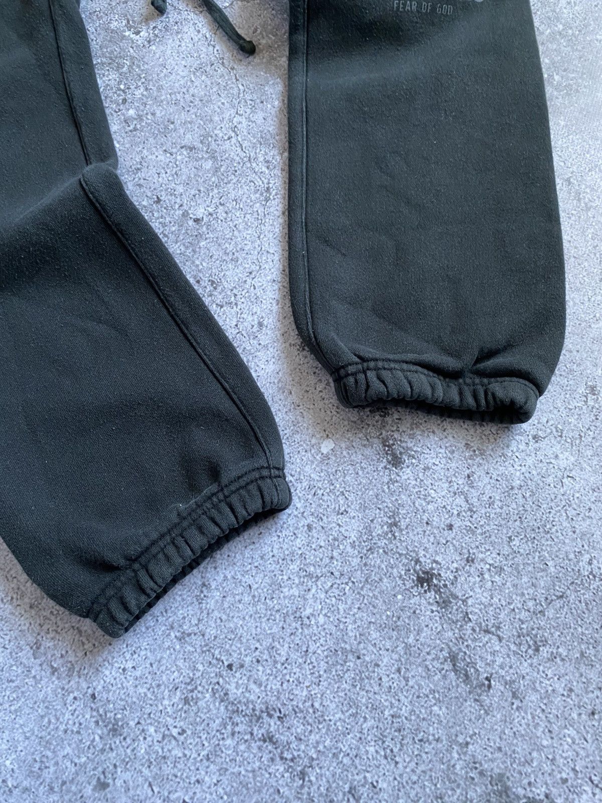 Designer × Fear of God × Vintage Vintage Essentials Fear of God Reflective Logo Pants Size S Size US 30 / EU 46 - 5 Thumbnail