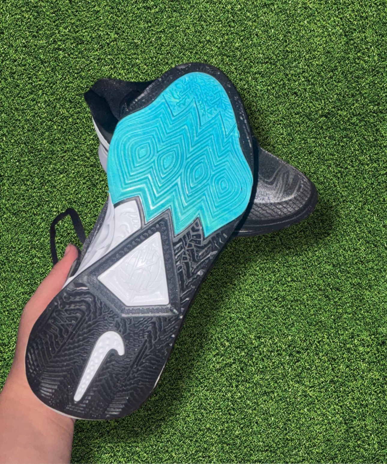Nike Nike Kyrie Irving 8 Orca Size US 6 / EU 39 - 4 Thumbnail