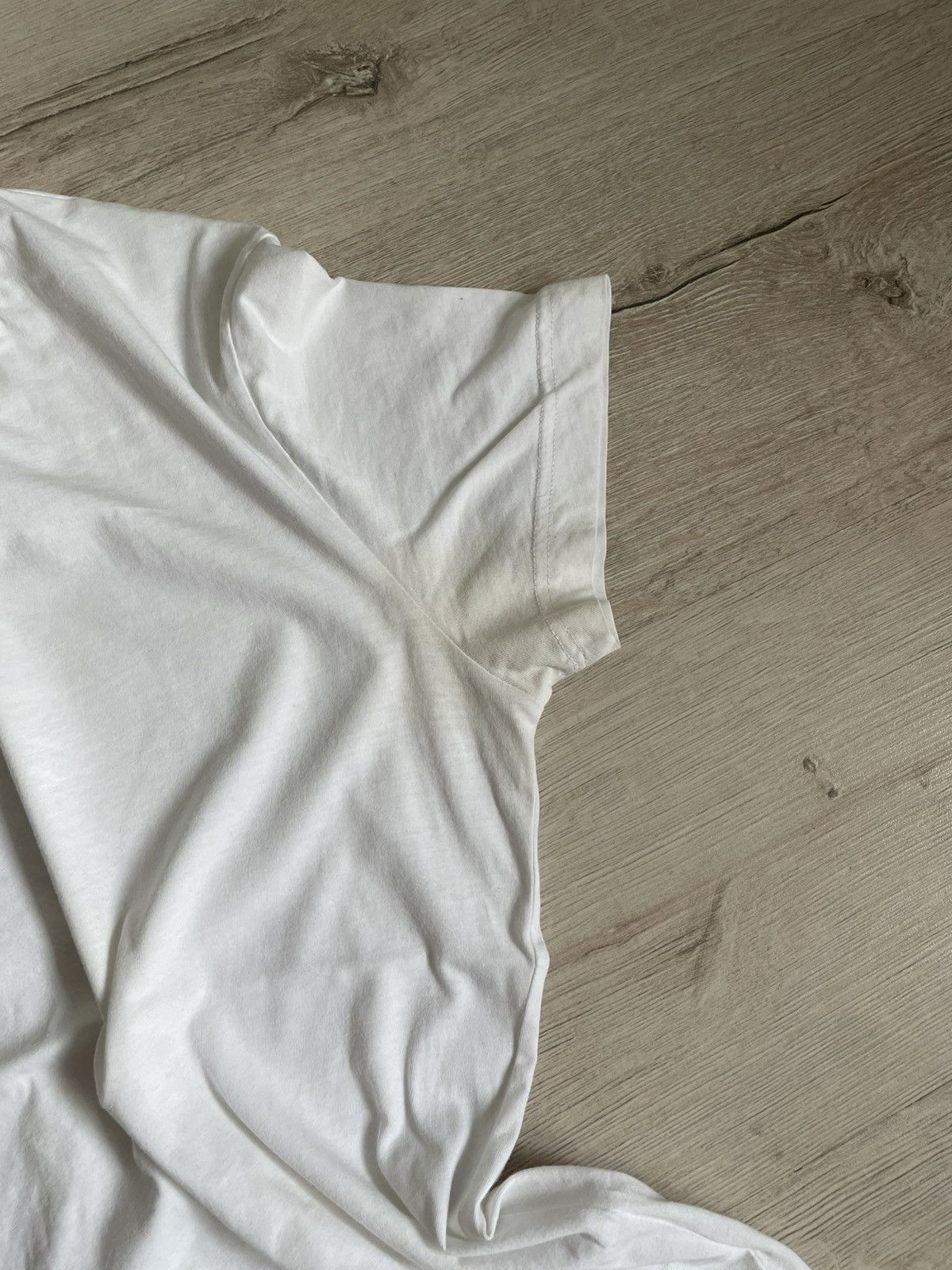 Designer × Prada Rare Prada v-Neck Tee with Triangle back t-shirt Y2k Size US S / EU 44-46 / 1 - 13 Thumbnail