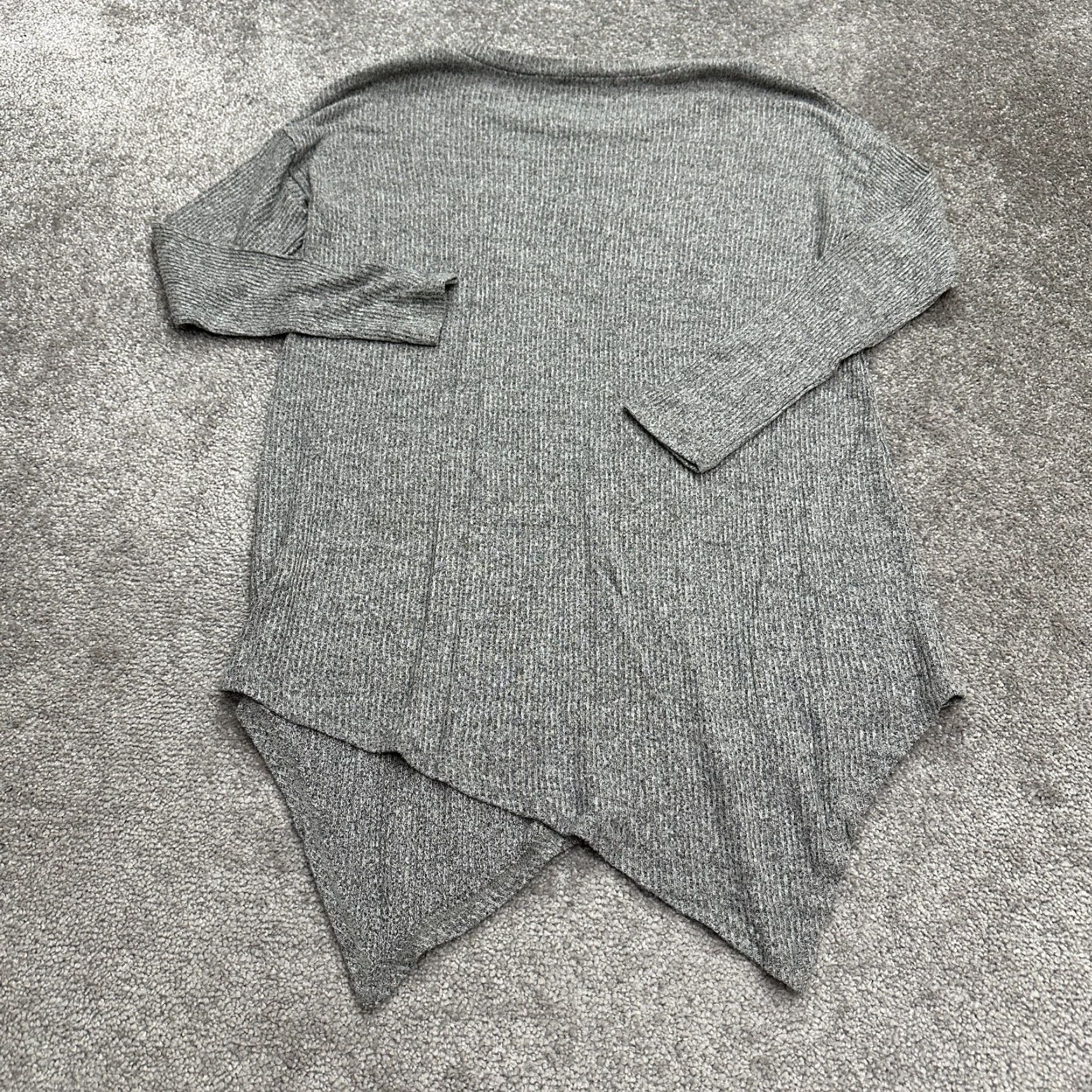 Vintage Cherish Pullover Sweater Womens S Gray Round Neck Lightweight Asymmetric Hem Knit Style Casual Size S / US 4 / IT 40 - 2 Thumbnail