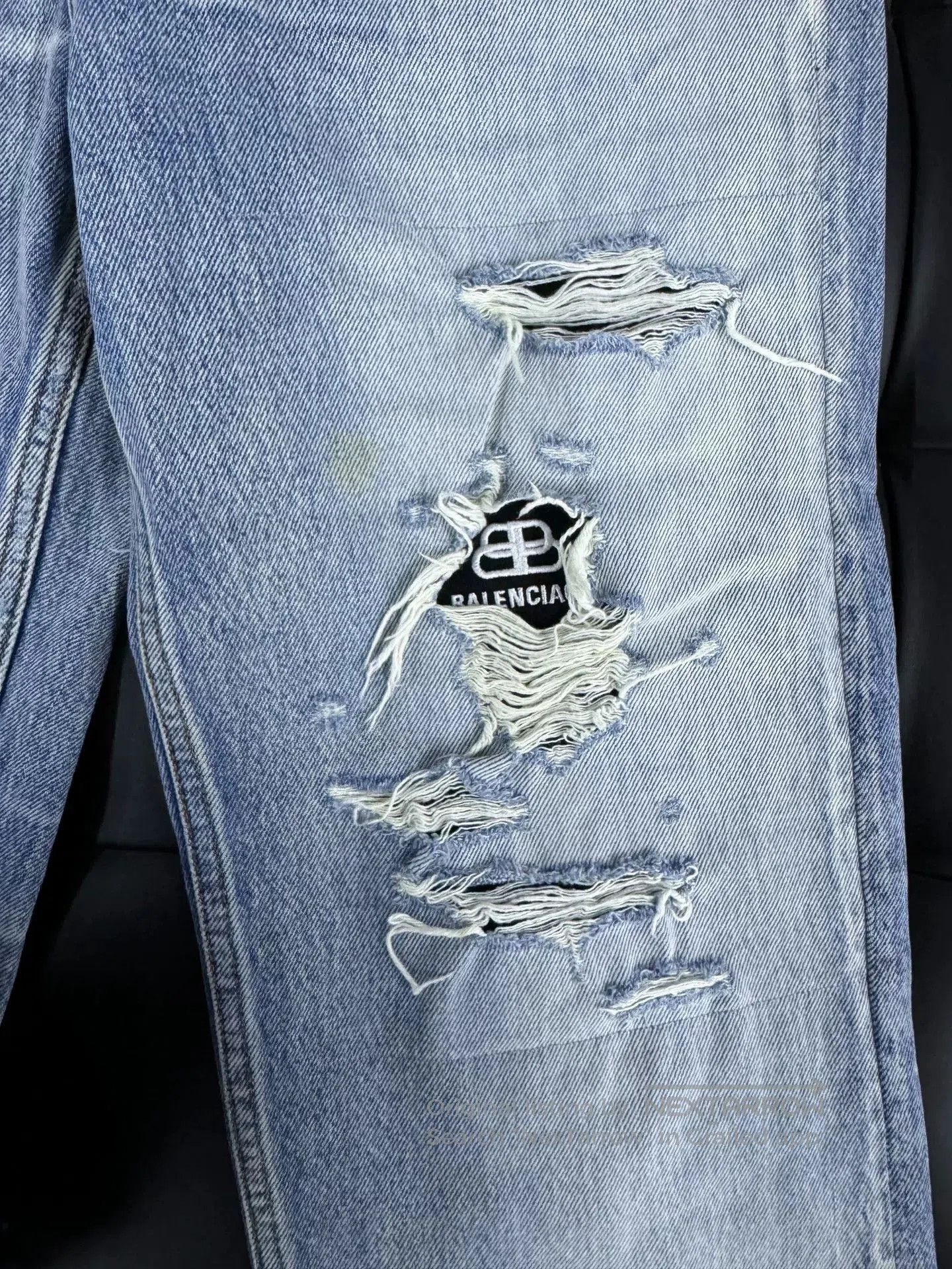 Balenciaga Balenciaga Distressed Denim Jeans Size 30. Size US 30 / EU 46 - 2 Thumbnail