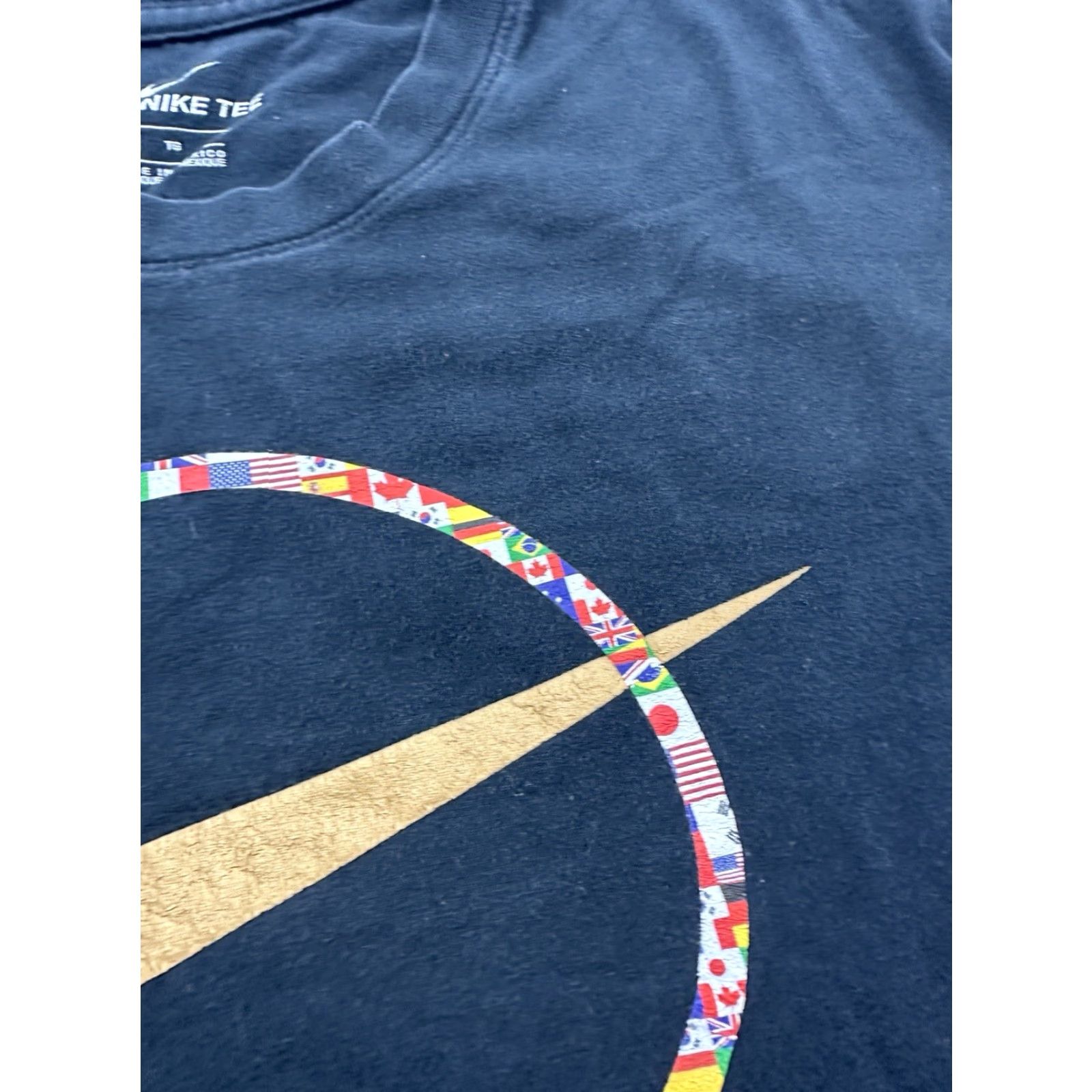 Nike Nike Men's XL T-Shirt Black Gold Swoosh 2020 Olympics World Cup Flags Graphic Tee Size US XL / EU 56 / 4 - 4 Thumbnail