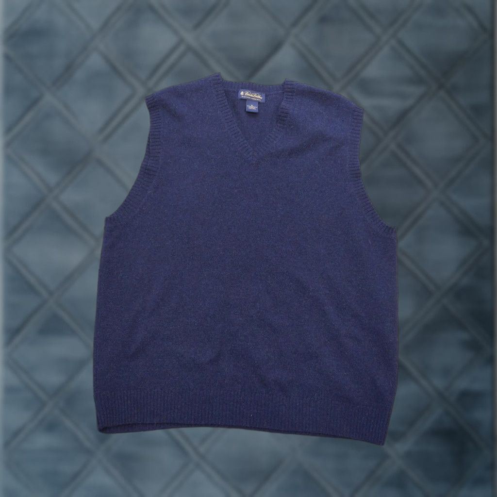 Brooks Brothers VINTAGE Brooks Brothers Sweater Vest Mens XL Blue Scottish Lambswool V-Neck Knit Size US XL / EU 56 / 4 - 1 Thumbnail