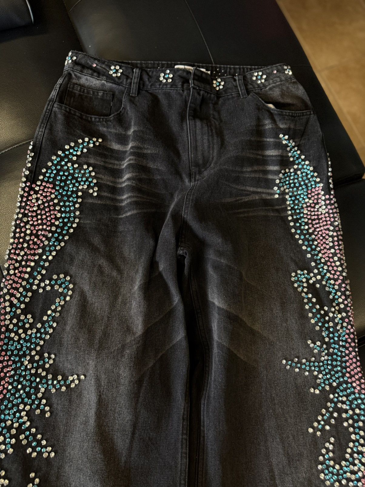 Vale Valley Stone Crystal Rhinestone Baggy Black Jeans Size 32 Size US 32 / EU 48 - 4 Thumbnail