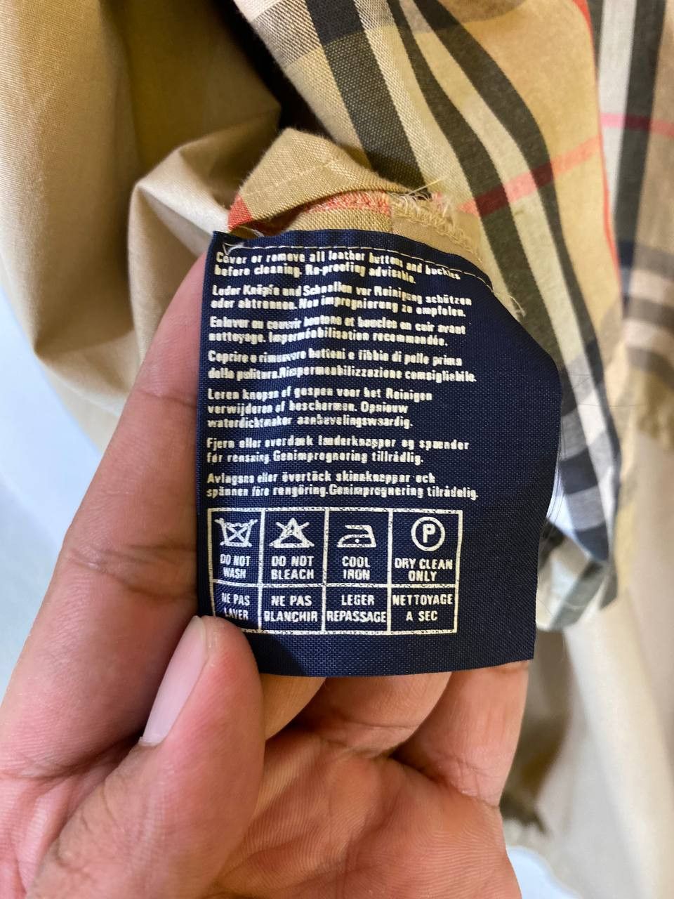 Burberry Burberrys light jacket nova checkered lining nice design Size US L / EU 52-54 / 3 - 8 Thumbnail