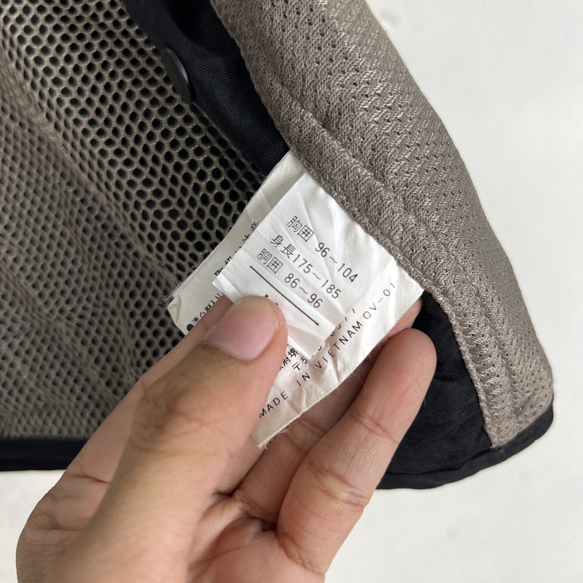 Japanese Brand 🔥 SHIMANO FISHING VEST Size US L / EU 52-54 / 3 - 14 Thumbnail