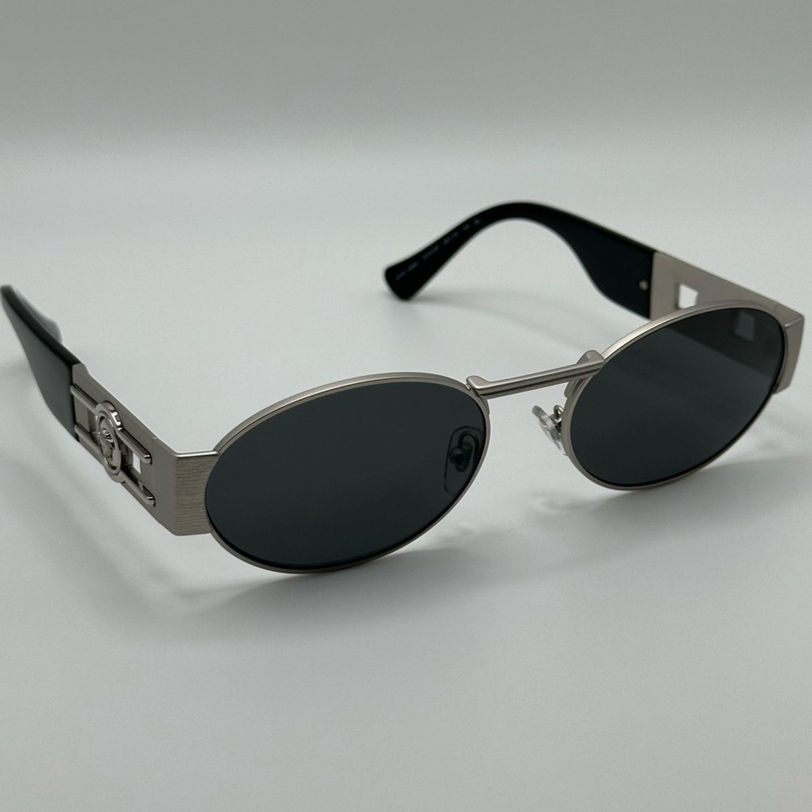 Versace NEW VERSACE VE2264 151387 Silver Dark Grey Unisex Sunglasses Size ONE SIZE - 6 Thumbnail