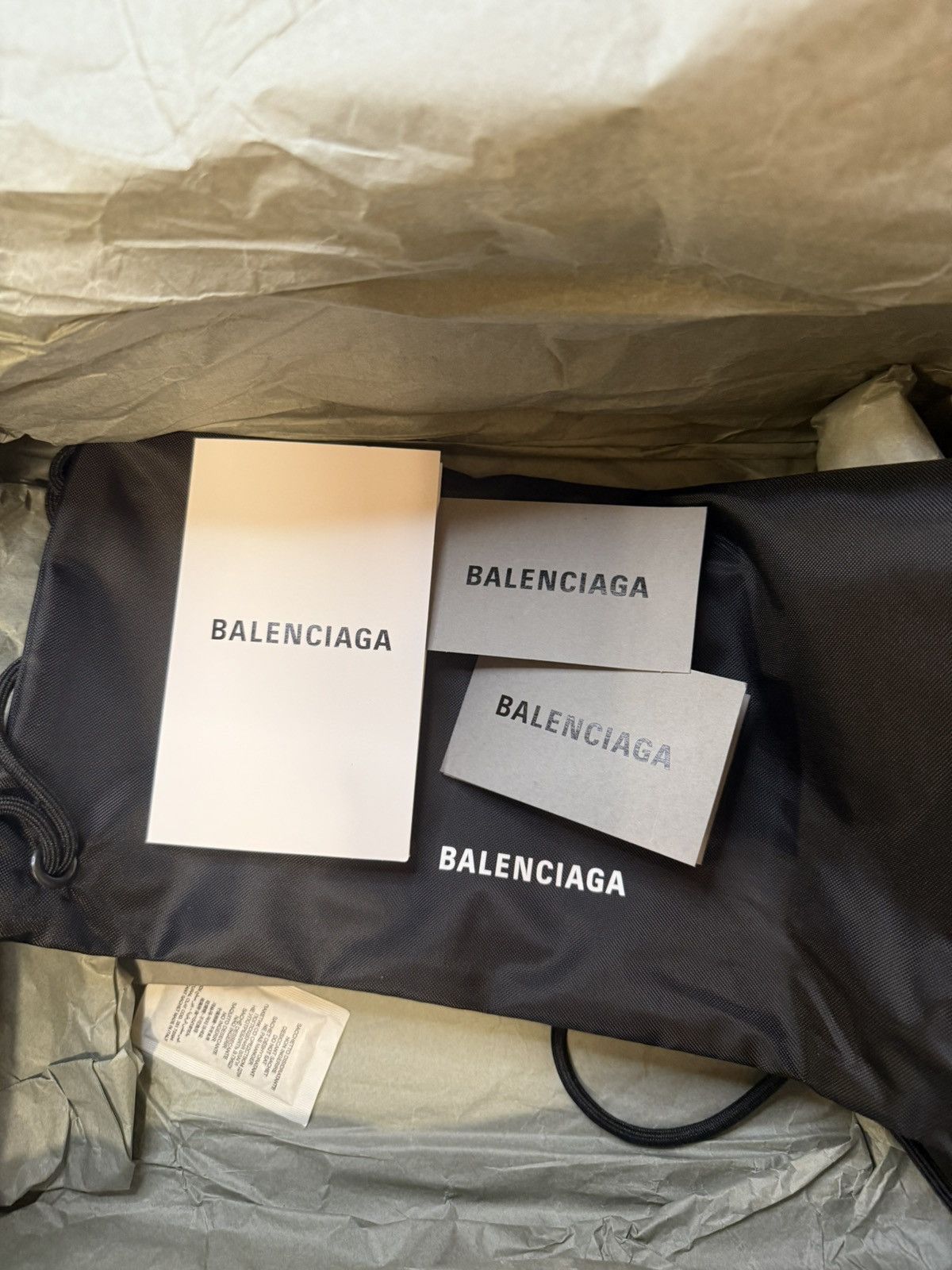 Balenciaga Balenciaga Runner Sneaker (Fluo Green) Size US 11 / EU 44 - 10 Thumbnail