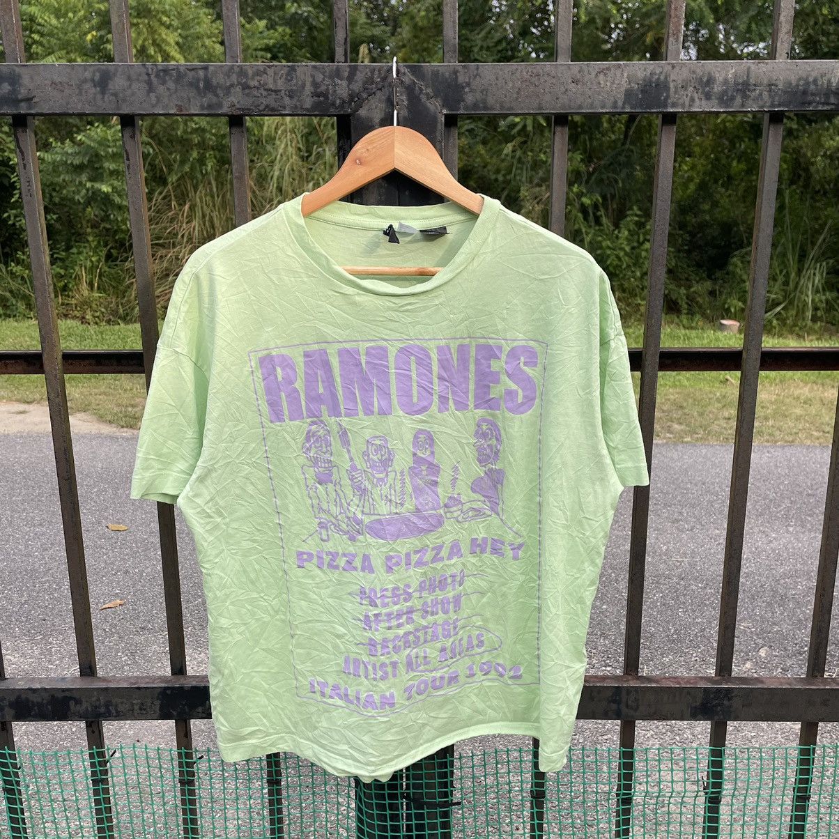 Band Tees × H&M 🔥Ramones American Punk Rock Band Cartoon Promo Tee Size US L / EU 52-54 / 3 - 1 Thumbnail
