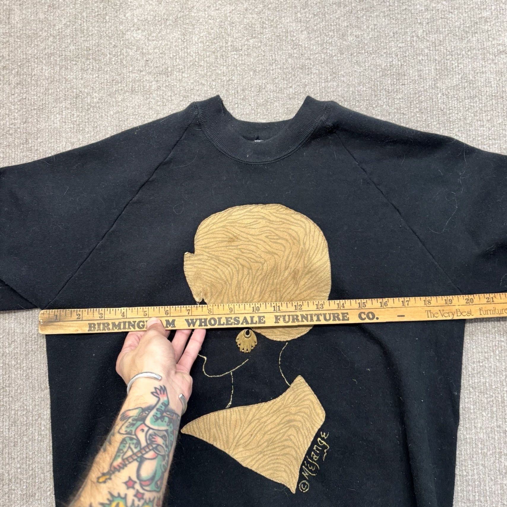 Vintage VINTAGE Melange Sweatshirt Womens L Portrait Black 80s Gold Graphic Crewneck Size L / US 10 / IT 46 - 7 Thumbnail