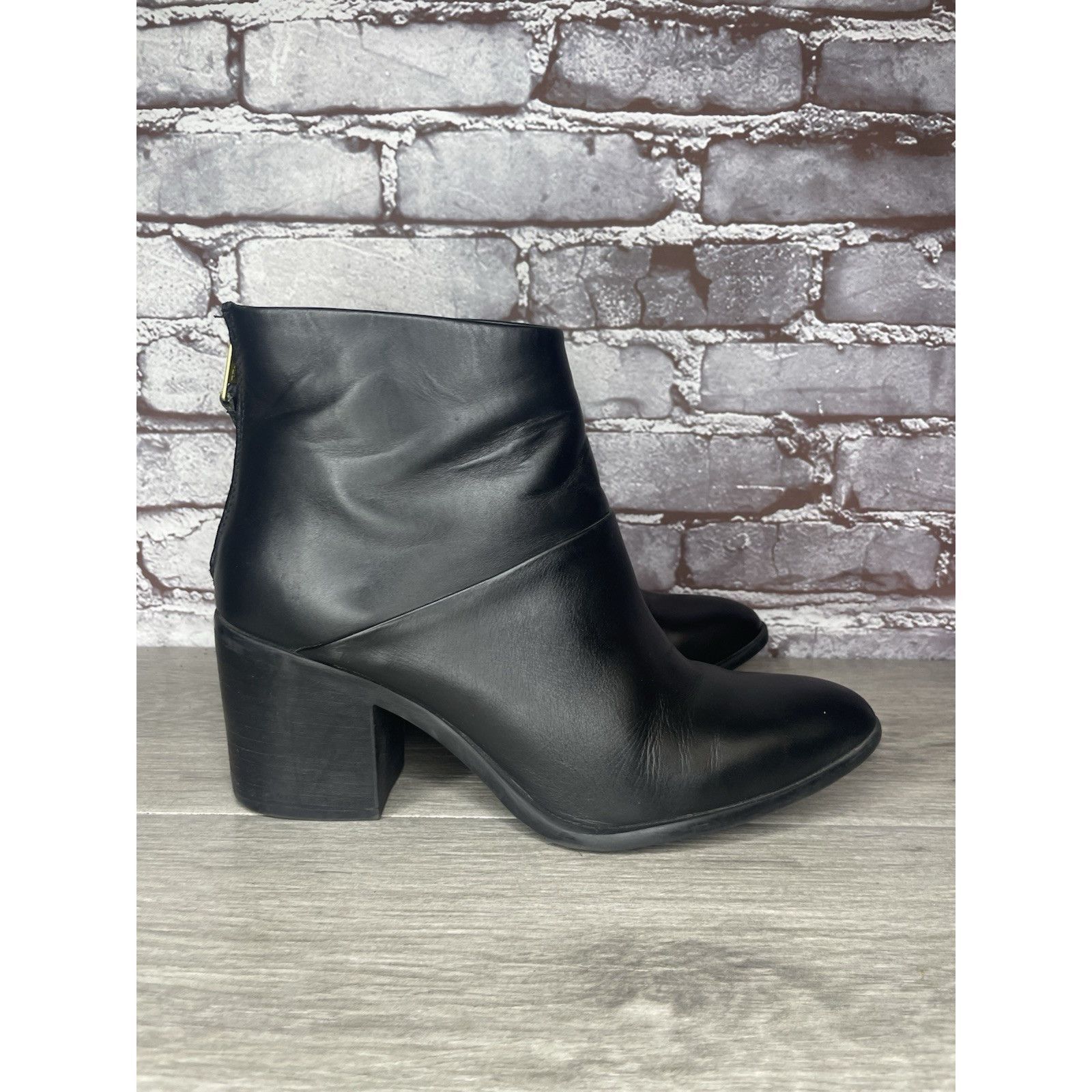 Nisolo Nisolo Black Leather Ankle Back Zip Heel Booties Boots Women Size US 9 / IT 39 - 12 Thumbnail