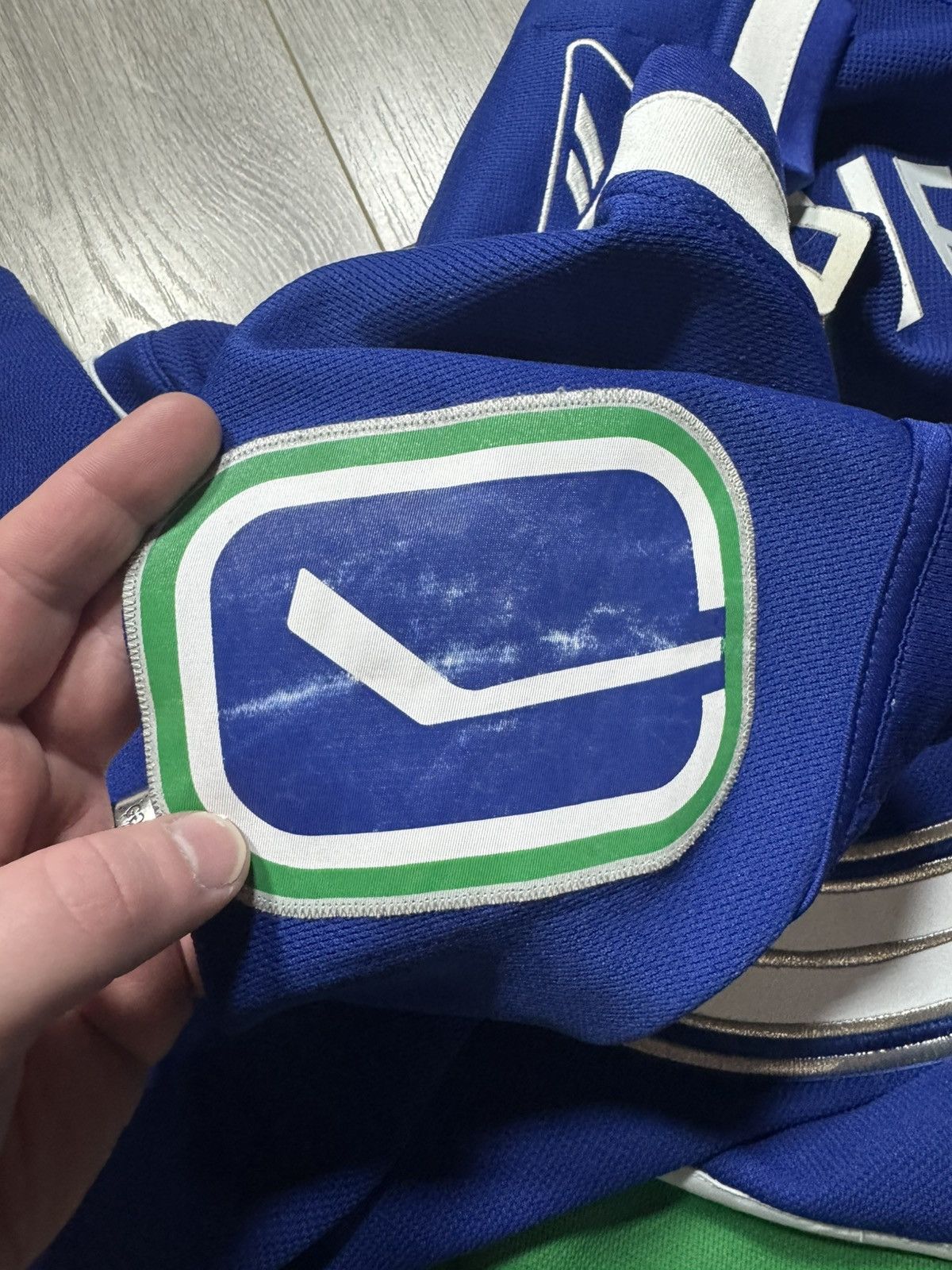 NHL × Reebok × Vintage Vancouver CANUCKS Reebok PREMIER NHL Jersey Size US XL / EU 56 / 4 - 10 Thumbnail