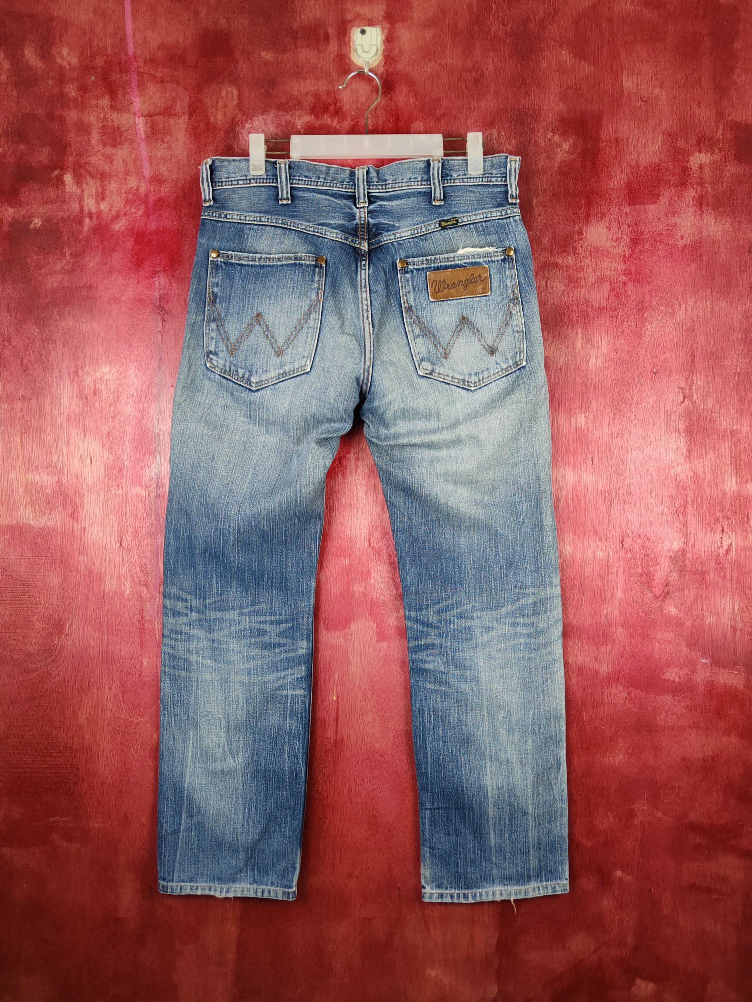 Vintage Wrangler Blue Faded Distressed Ripped Jeans #S1702 Size US 32 / EU 48 - 7 Thumbnail