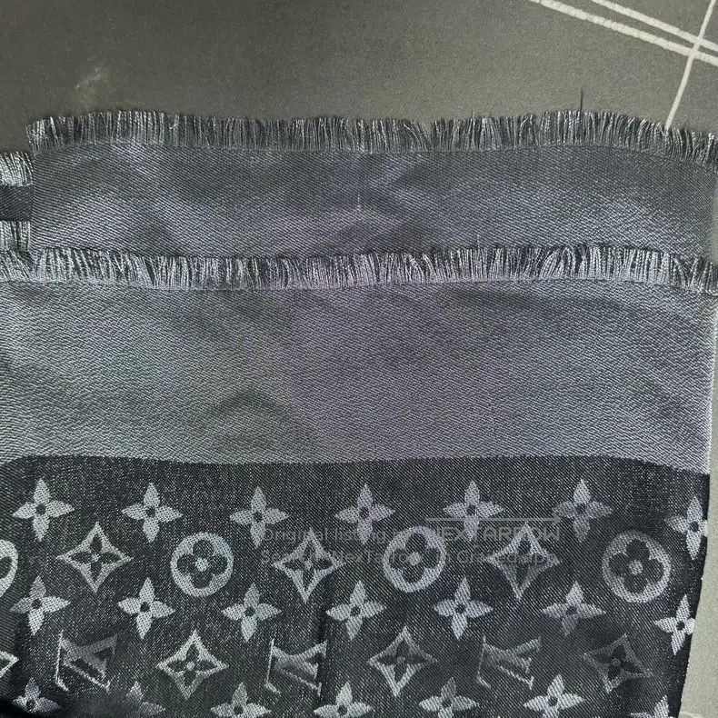 Louis Vuitton Louis Vuitton Presbyopic scarf Size ONE SIZE - 3 Thumbnail