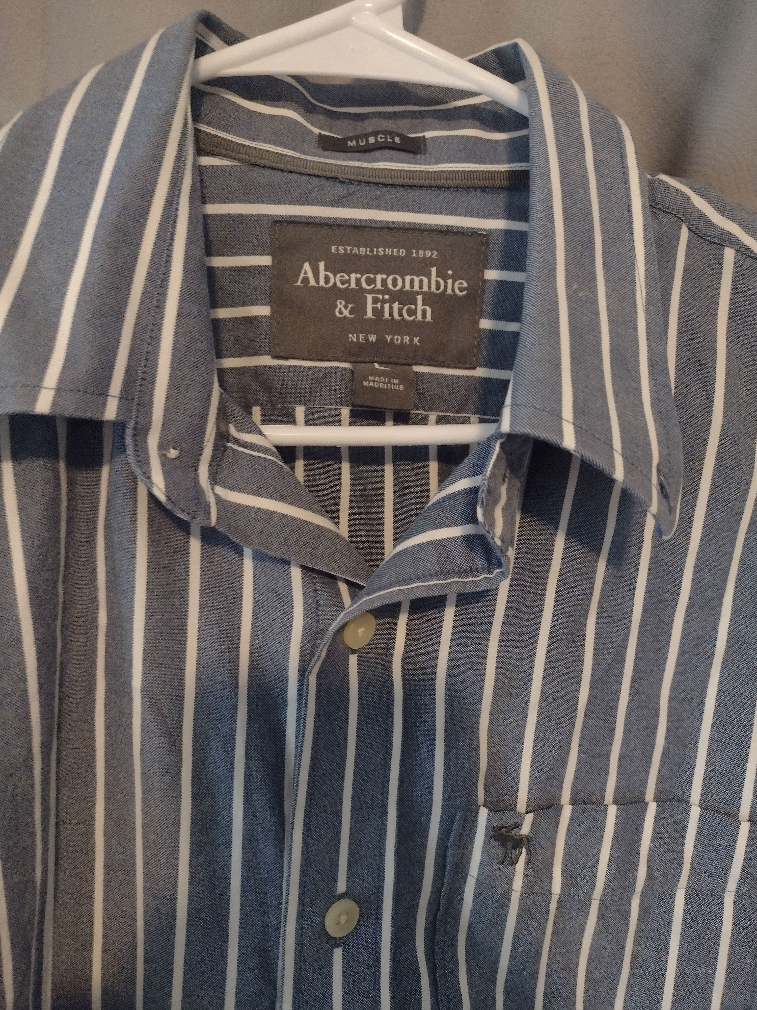 Abercrombie & Fitch Mens large Abercrombie Fitch long sleeve button down shirt Size US L / EU 52-54 / 3 - 2 Thumbnail