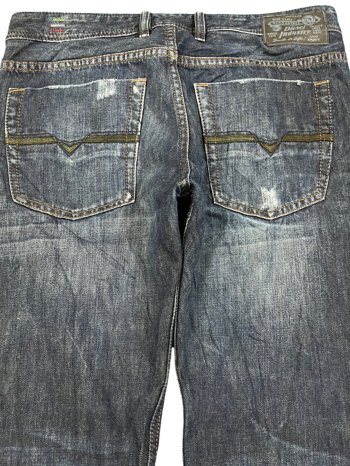 Diesel Vintage Diesel Distressed Denim Size US 33 - 7 Thumbnail