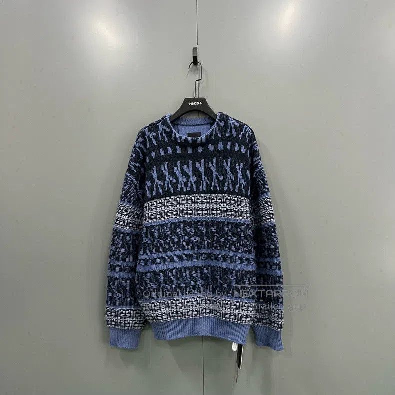 Givenchy Givenchy Chito Joint Edition Color-Block Crewneck Sweatshi Size US S / EU 44-46 / 1 - 1 Thumbnail
