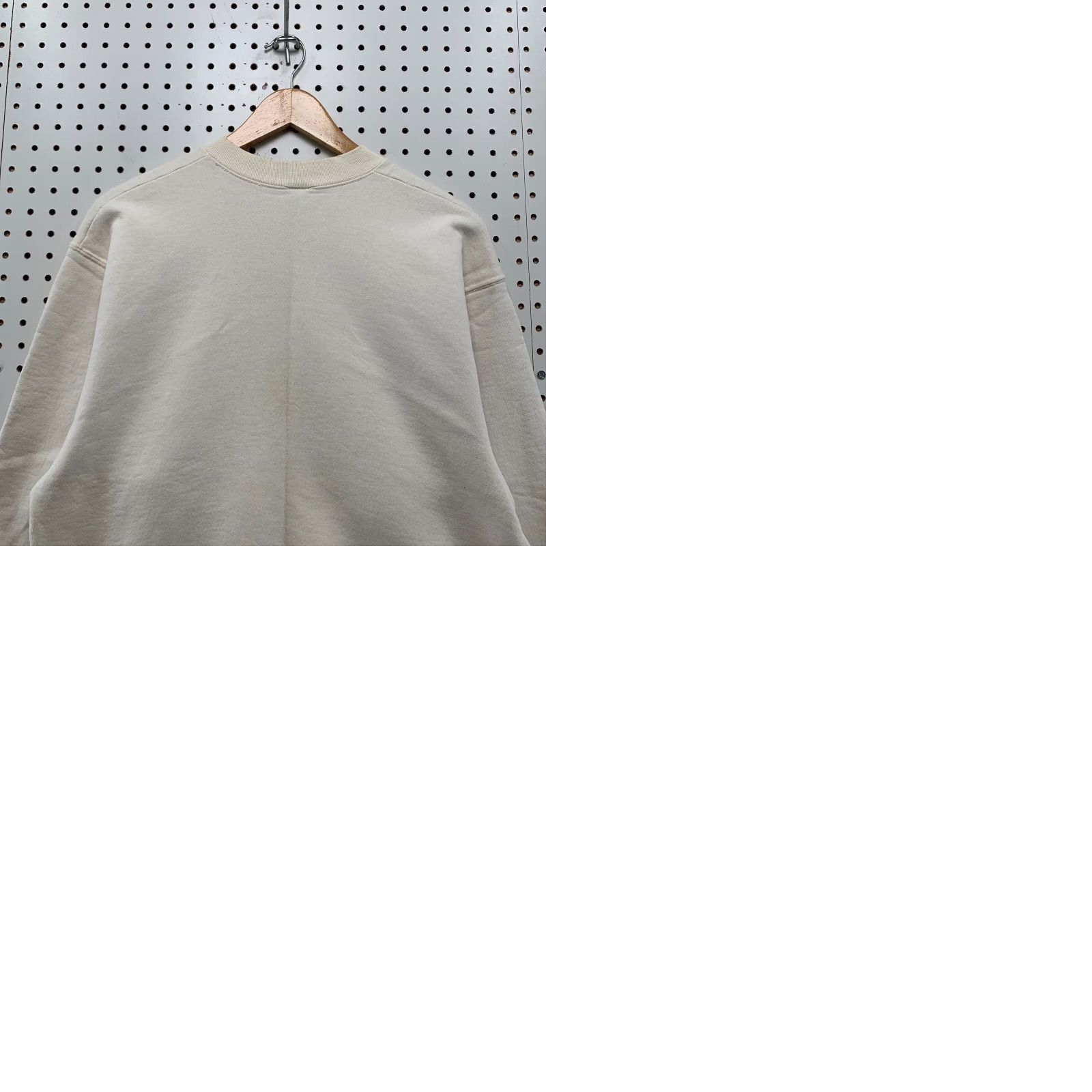 Fruit Of The Loom VINTAGE Snowman Campfire Winter Graphic Crewneck Sweatshirt Men M White 90s Christmas Winter Fruit of the Loom Sweatshirt Mens Size US M / EU 48-50 / 2 - 11 Thumbnail