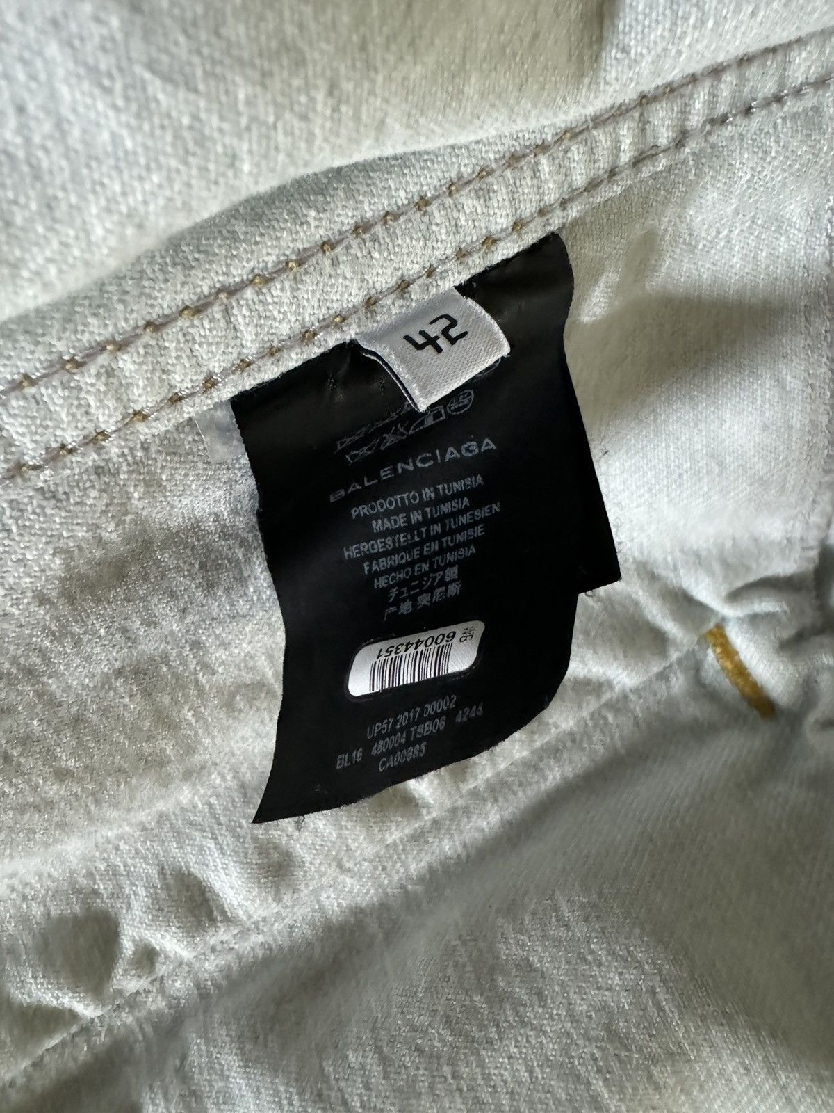 Balenciaga Balenciaga 2017 denim jacket Size US M / EU 48-50 / 2 - 4 Thumbnail