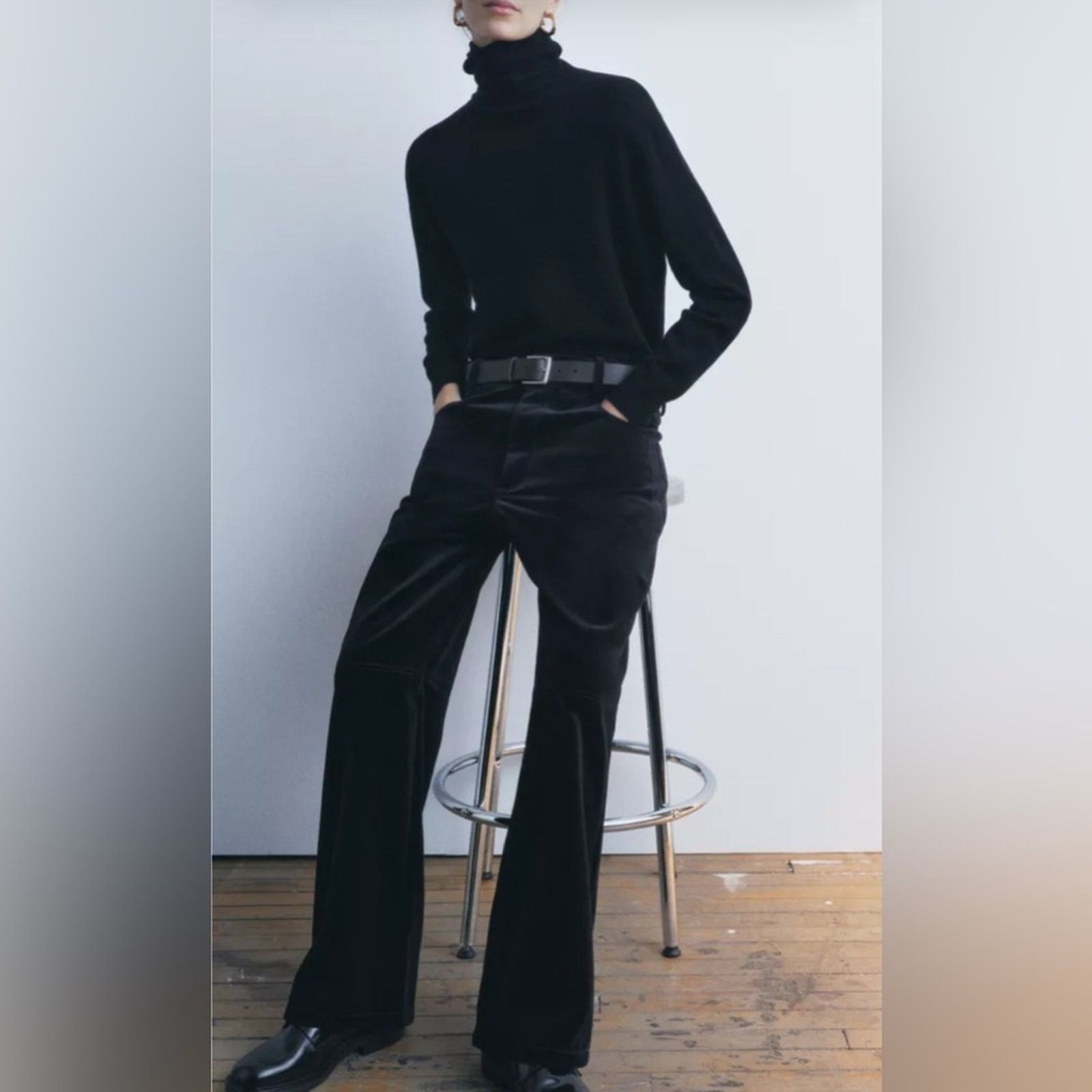 Zara NWT-Zara- STRAIGHT LEG VELVET PANTS ZW COLLECTION-Small Size 27" / US 4 / IT 40 - 2 Thumbnail