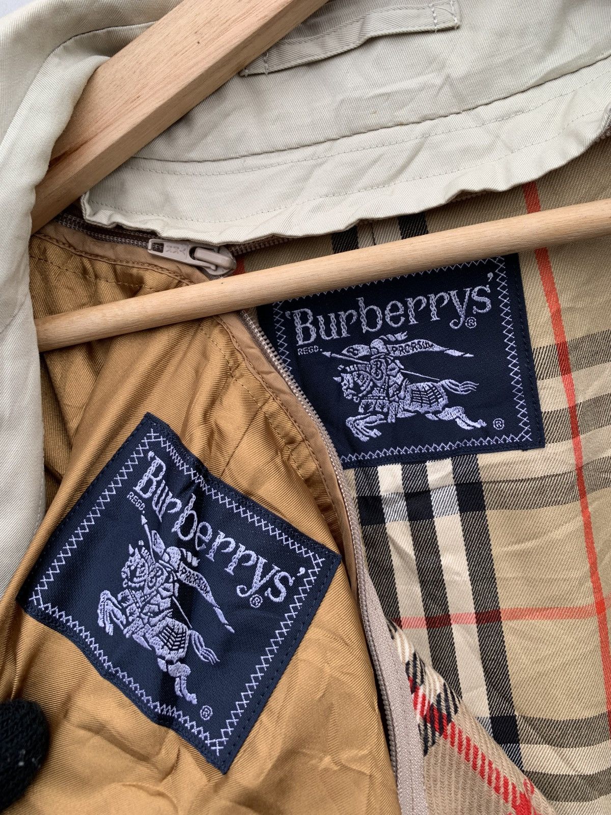 Burberry × Burberry Prorsum × Vintage Vintage Burberrys Nova Check Trench Coat Jacket Size US L / EU 52-54 / 3 - 18 Thumbnail