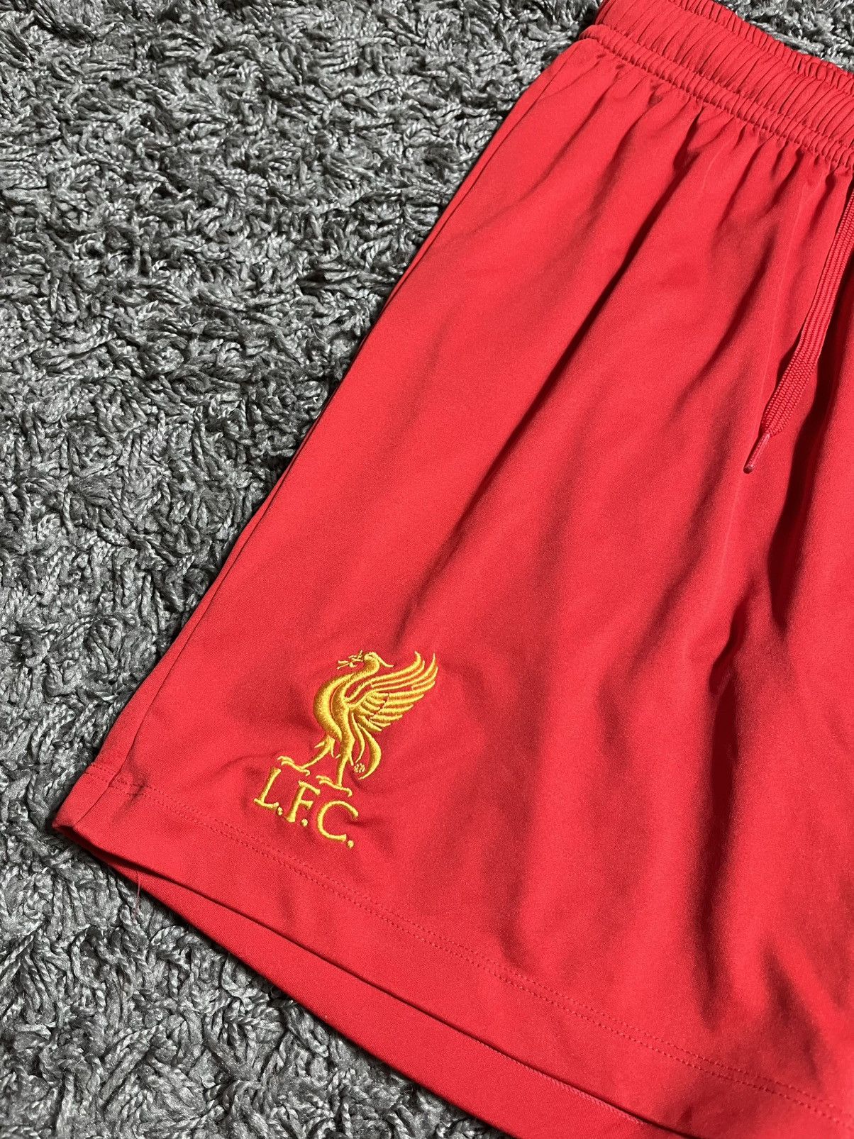 Warrior WARRIOR LIVERPOOL 2012/13 POLYESTER SOCCER FOOTBALL SHORTS Size US 34 / EU 50 - 2 Thumbnail