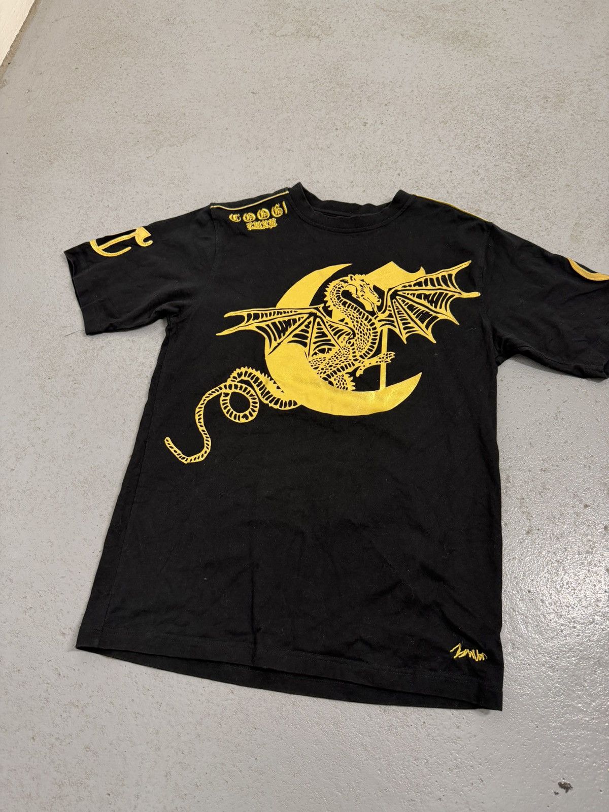 Coogi Vintage 00s Coogi Gold Dragon Thick Blend T-Shirt Size US M / EU 48-50 / 2 - 2 Thumbnail