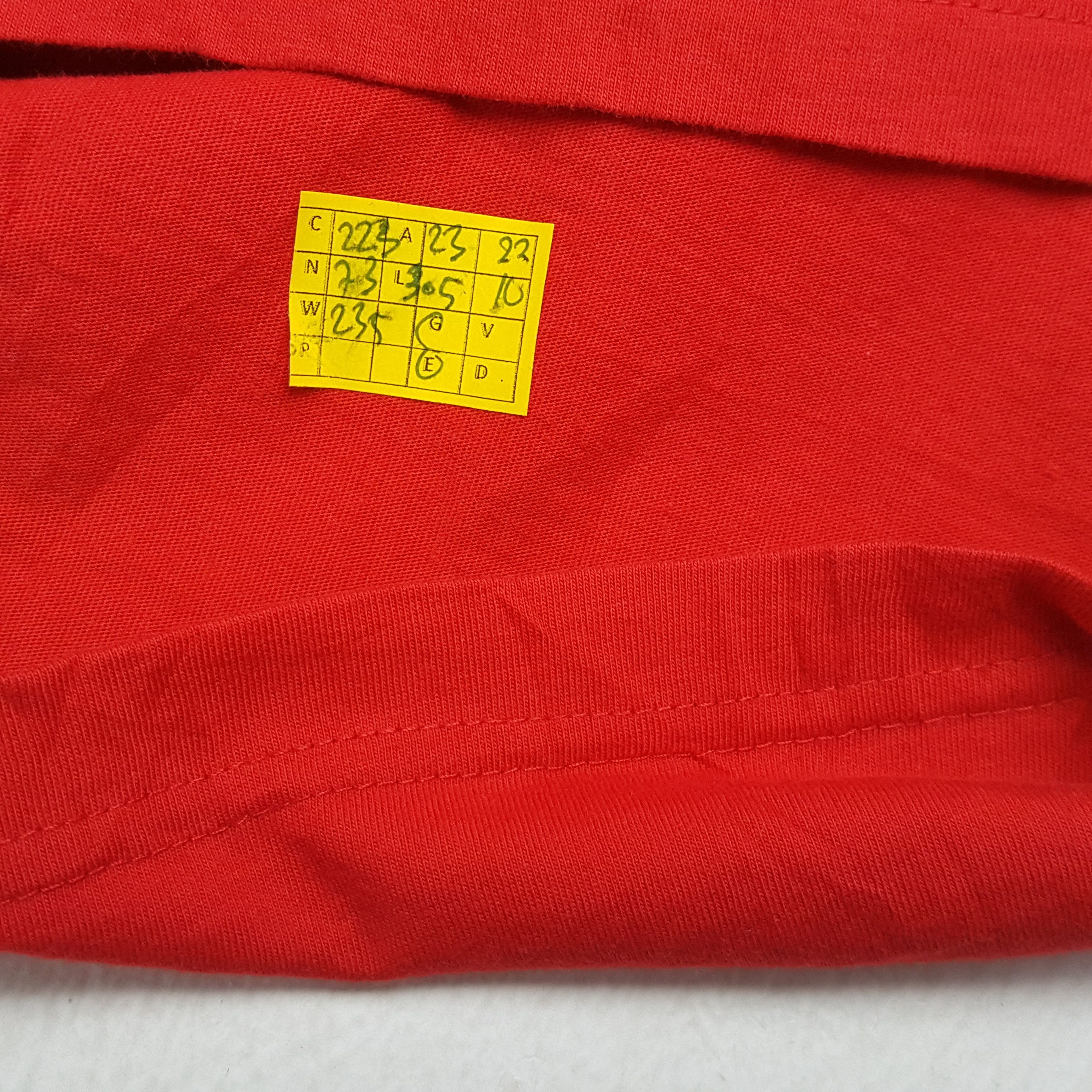 Ferrari × Vintage Vintage FERRARI Formula One Racing Team T-Shirts Size US XL / EU 56 / 4 - 5 Thumbnail