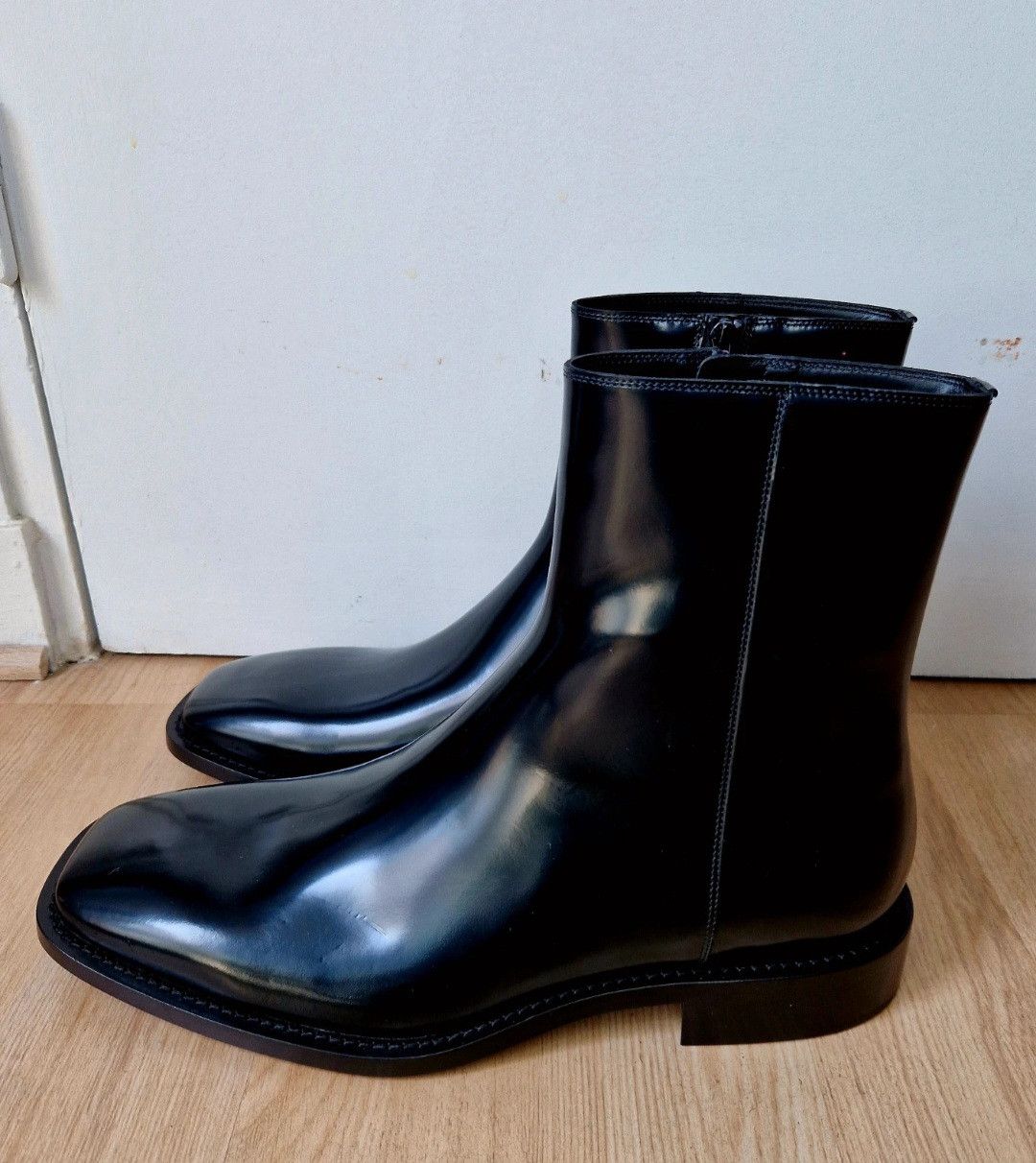 Balenciaga Balenciaga boots in black varnished calfskin brilliant Size US 11 / EU 44 - 10 Thumbnail
