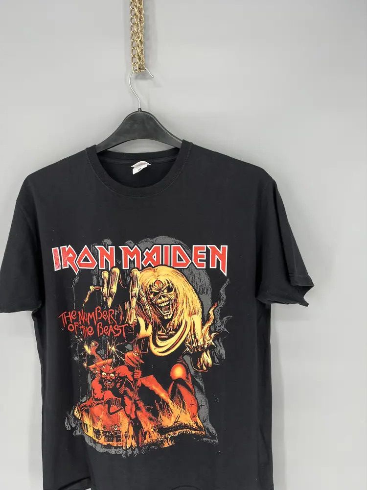 Band Tees Vintage Y2K Iron Maiden Face Horror Tee Band Rock T Shirt Size US L / EU 52-54 / 3 - 5 Thumbnail