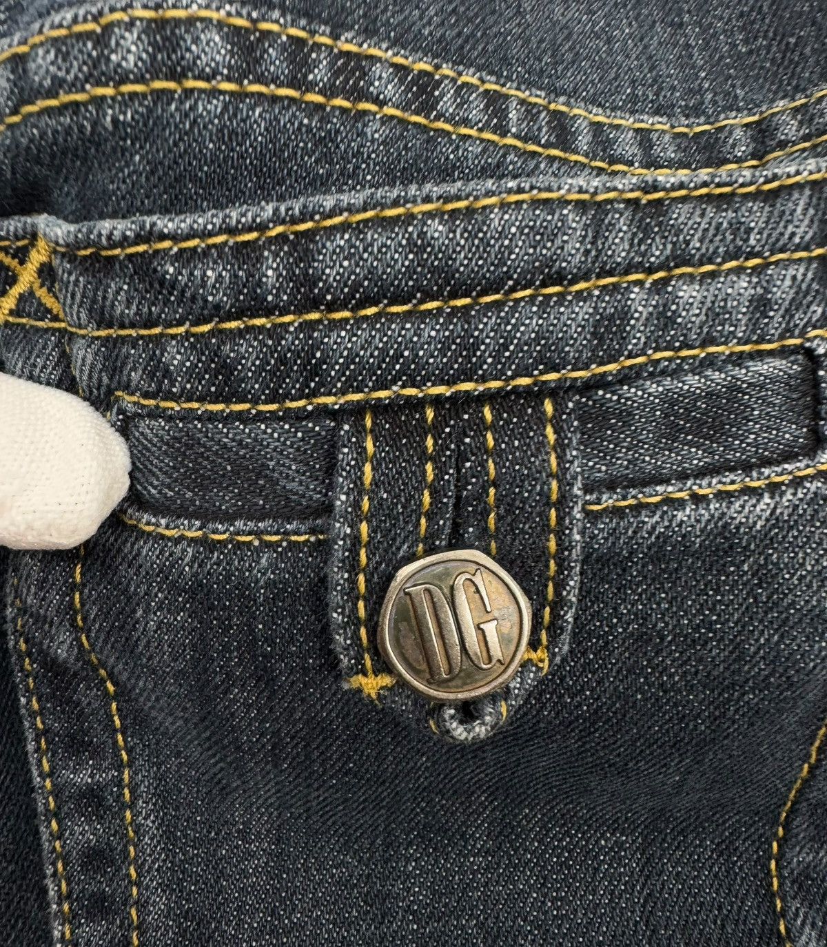 Dolce & Gabbana Dolce & Gabbana Vintage Jeans Bootcut Metal Logo Womens Size 40" / US 18 - 14 Thumbnail