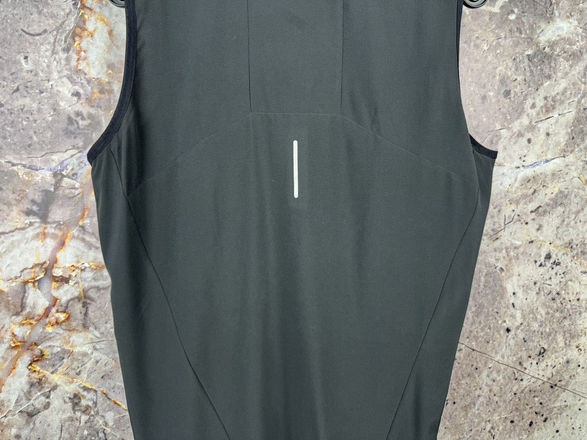 Asics Men’s ASICS Vest Black Blue Streetwear Size XL Size US XL / EU 56 / 4 - 12 Thumbnail