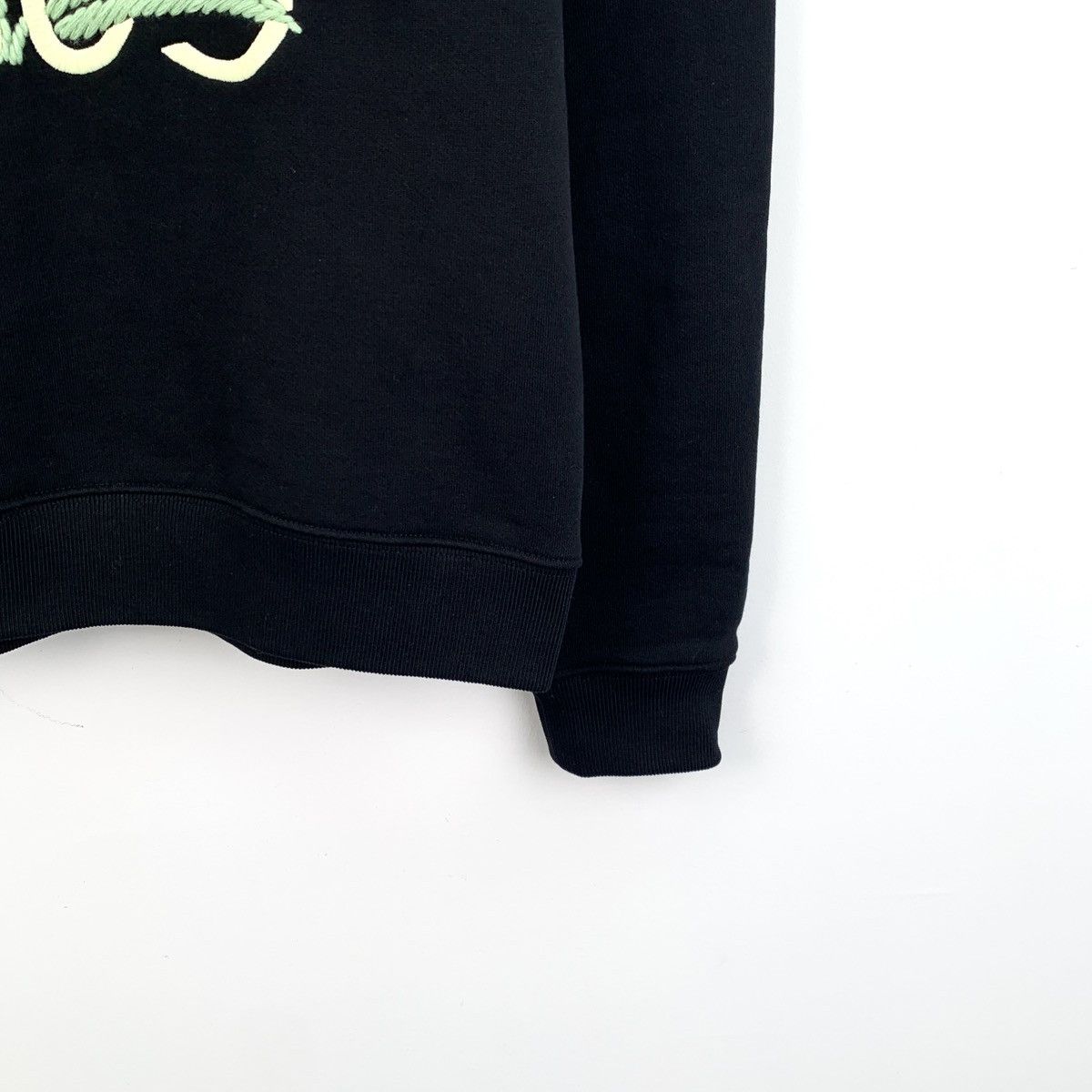 Loewe Loewe 22 Black Logo Embroidered Cotton Sweatshirt Size XS / US 0-2 / IT 36-38 - 4 Thumbnail