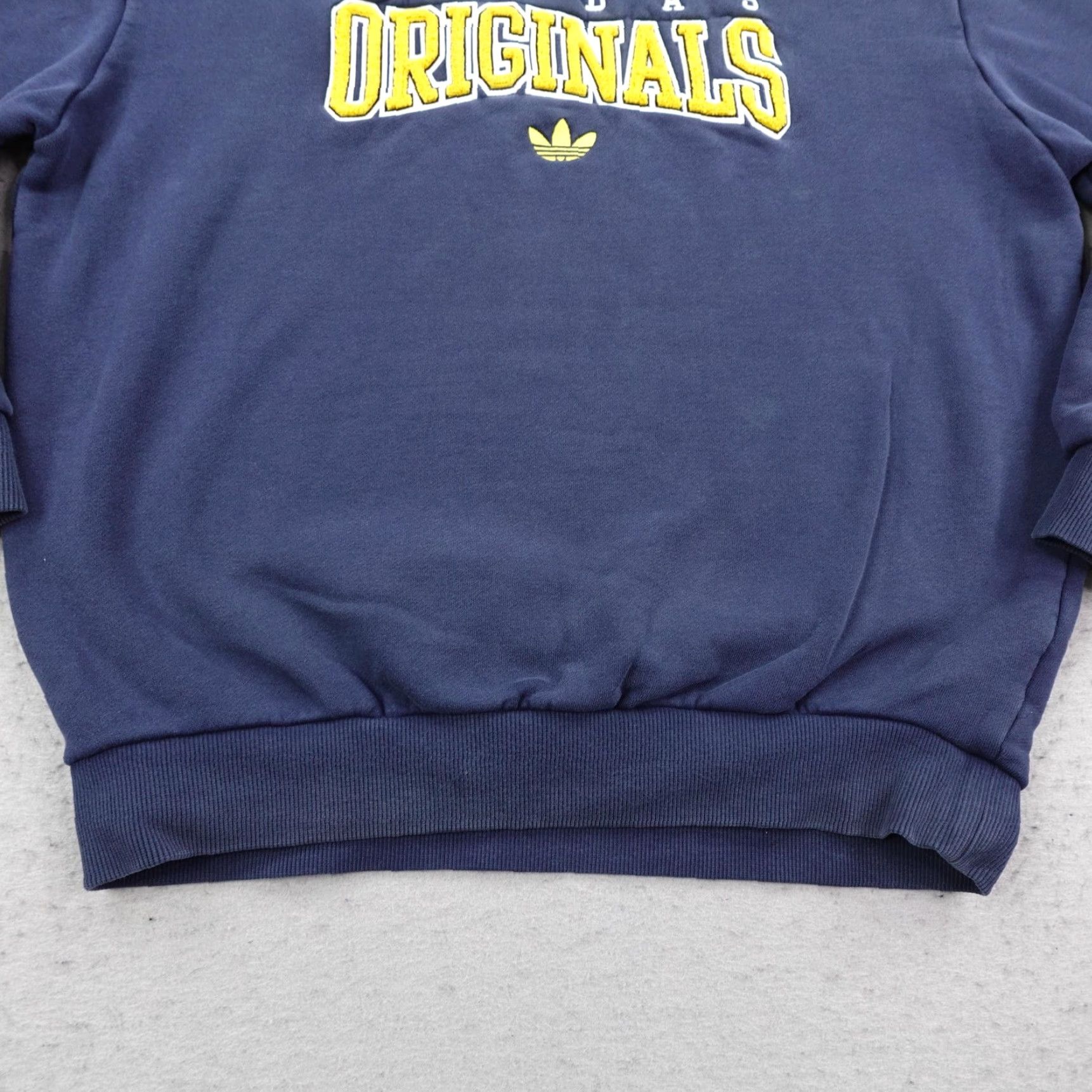 Adidas Adidas Sweatshirt Mens Small Blue Originals Script Crew Neck Pullover Trefoil Size US S / EU 44-46 / 1 - 5 Thumbnail