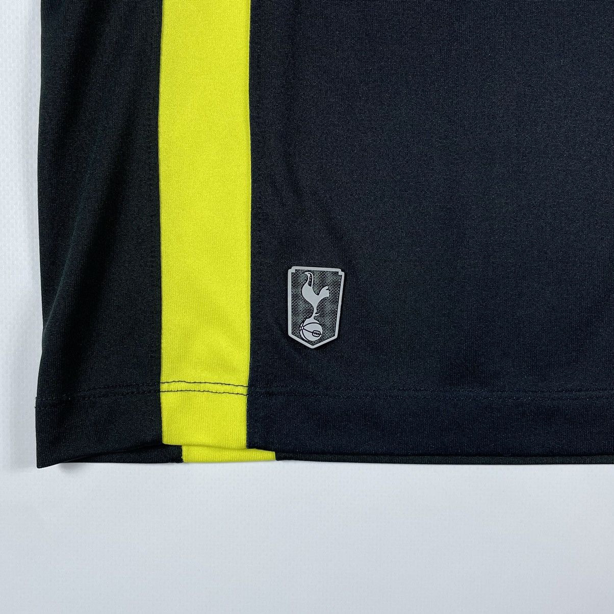 Under Armour Tottenham Hotspur 2014/2015 Away Soccer Jersey Size US M / EU 48-50 / 2 - 8 Thumbnail