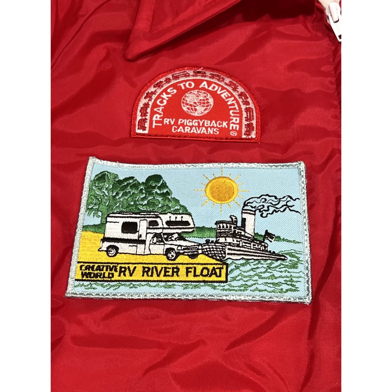 Salem Sportswear VINTAGE GEM Sportswear Jacket Men Large Red Windbreaker Full Zip Patches Travel Outdoor USA Size US L / EU 52-54 / 3 - 5 Thumbnail