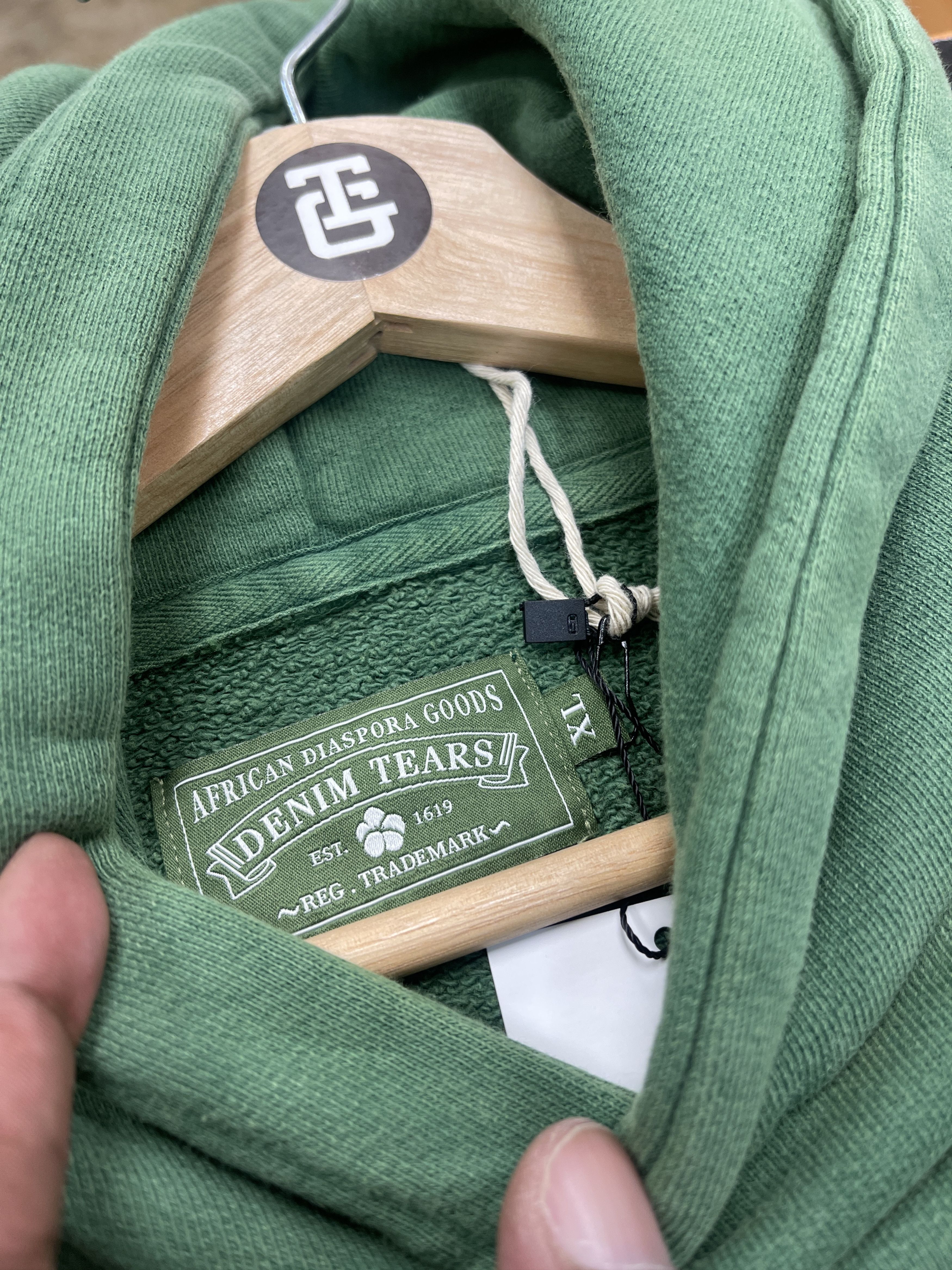 DENIM TEARS Denim Tears Embroidered Hoodie Green Size US XL / EU 56 / 4 - 5 Thumbnail