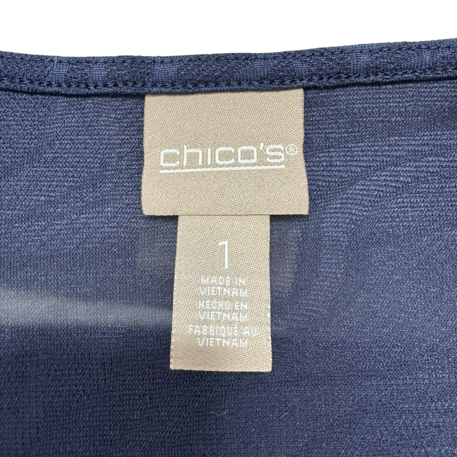 Chicos CHICOS Navy Blue Textured Side Button Knit Blouse Medium (1) Size M / US 6-8 / IT 42-44 - 6 Thumbnail