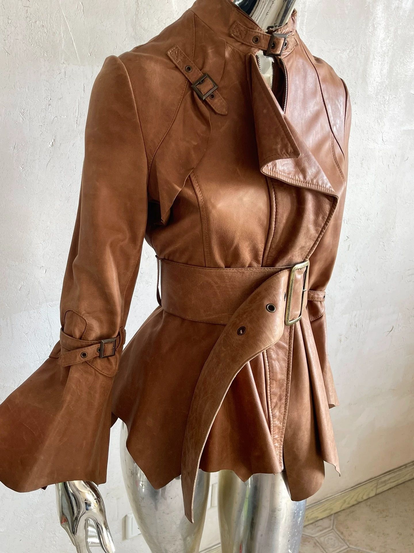 Other GOBELINS Vintage Irregular Hem Bell-Sleeve Leather Jacket Size M / US 6-8 / IT 42-44 - 2 Thumbnail