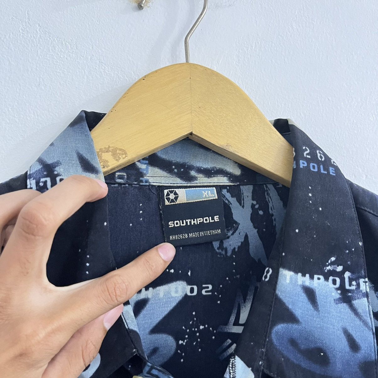 Southpole Southpole Y2K Grafity Button Up Size US XL / EU 56 / 4 - 4 Thumbnail