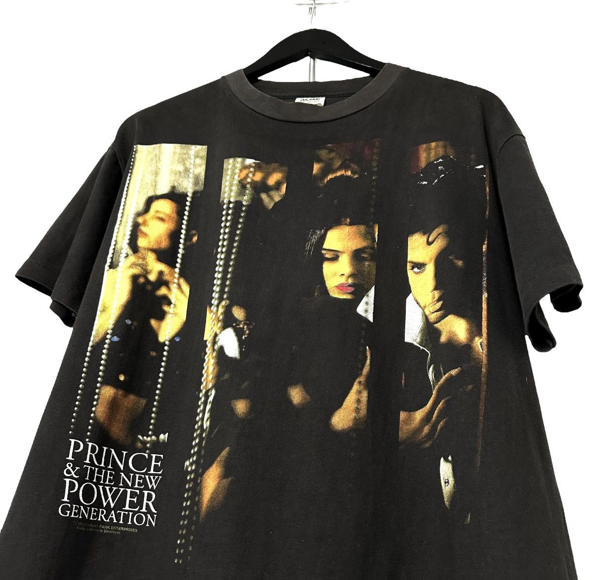 Prince × Vintage Prince 1992 Diamonds and Pearls Tour Shirt Size US L / EU 52-54 / 3 - 1 Thumbnail