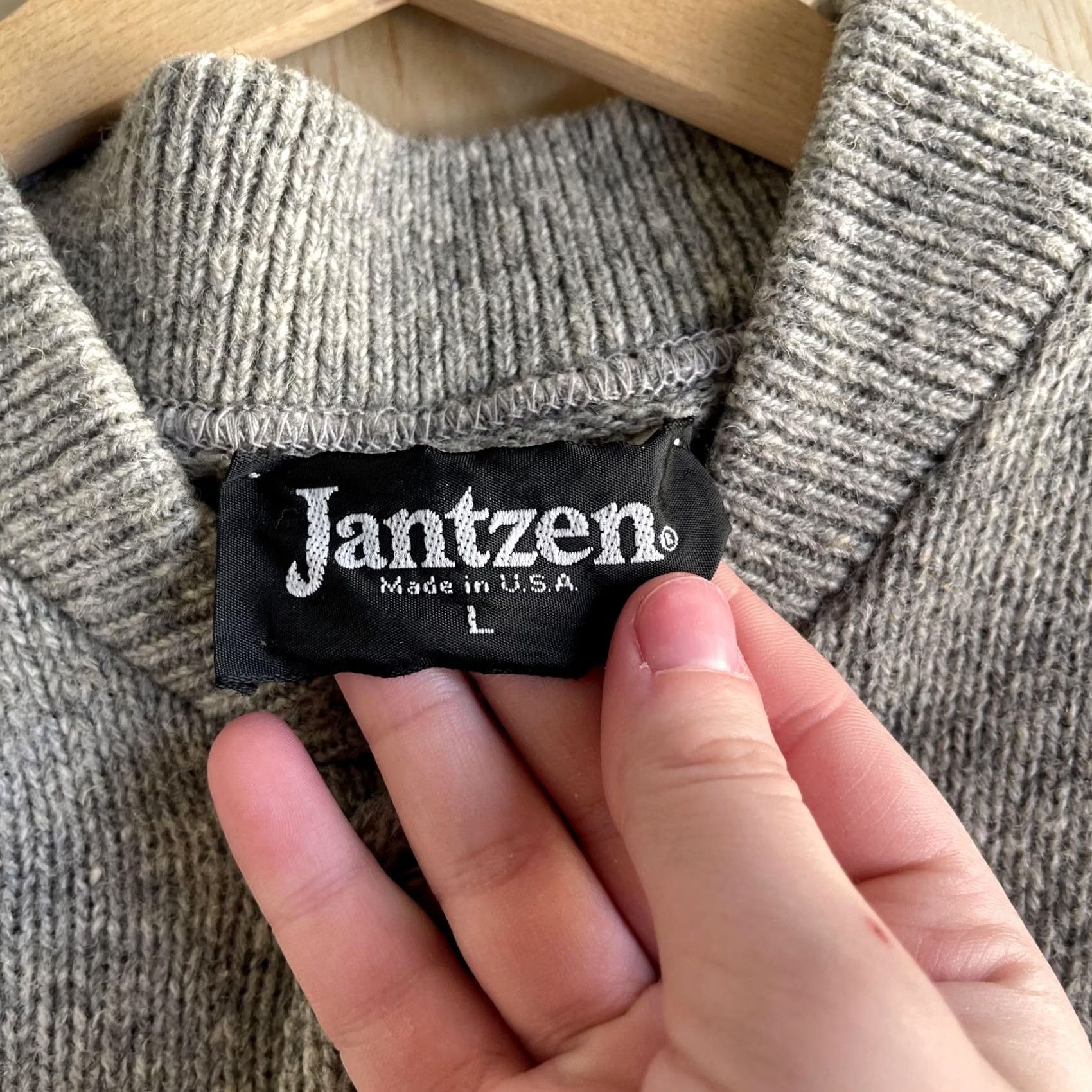 Jantzen VINTAGE Jantzen Sweater Mens Large Gray Mock Neck Henley Stripe Knit USA 90s Size US L / EU 52-54 / 3 - 3 Thumbnail